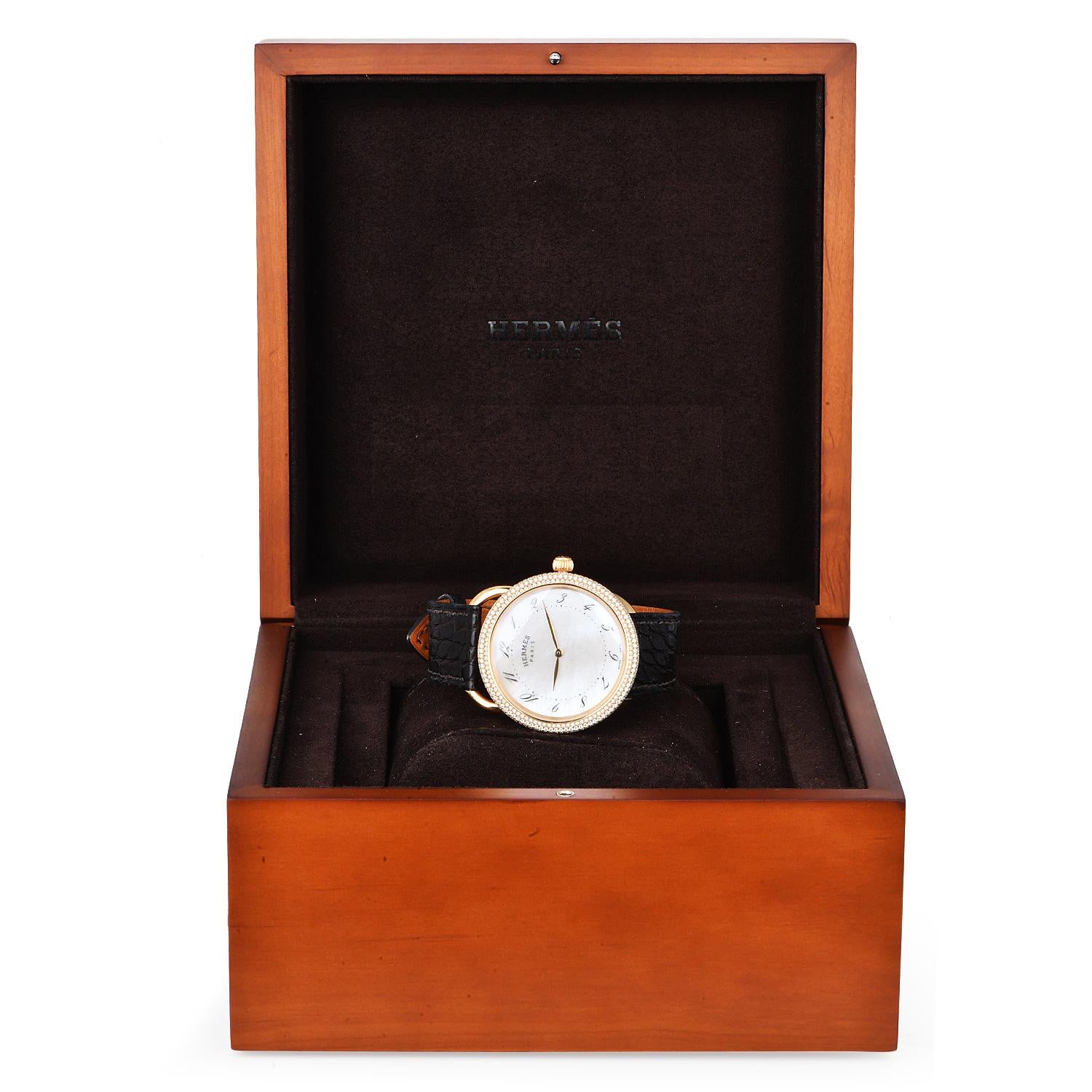 Hermes Arceau Diamond Yellow Gold  38mm Watch Ref AR5.786 For Sale 2