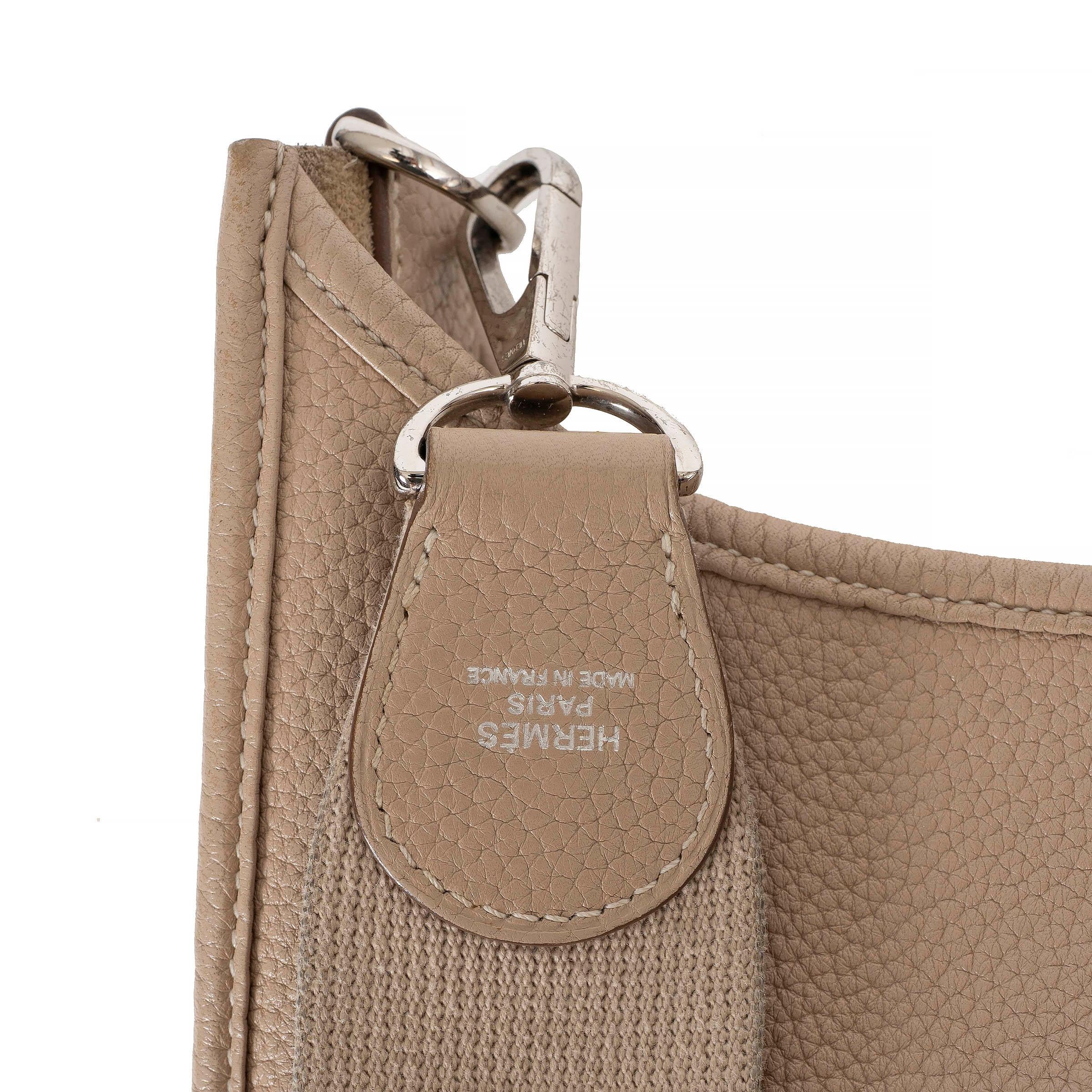 HERMES Argile beige Clemence Leder EVELYNE 33 Crossbody Tasche Phw im Angebot 2
