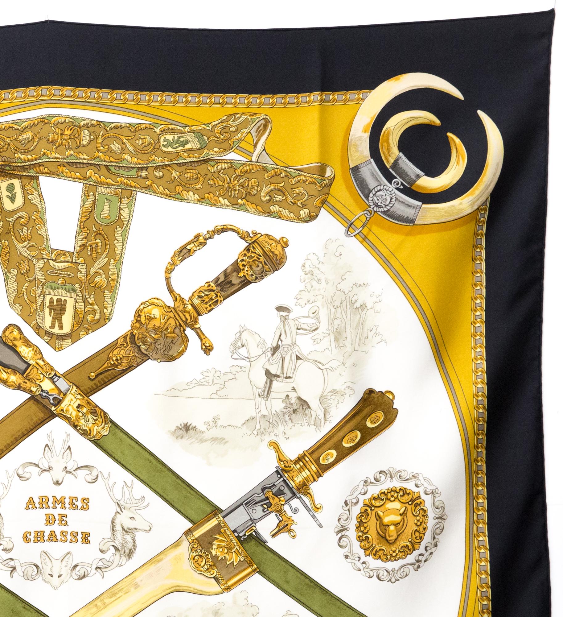 Hermes Armes de chasse by Philippe Ledoux Silk Scarf In Good Condition For Sale In Paris, FR
