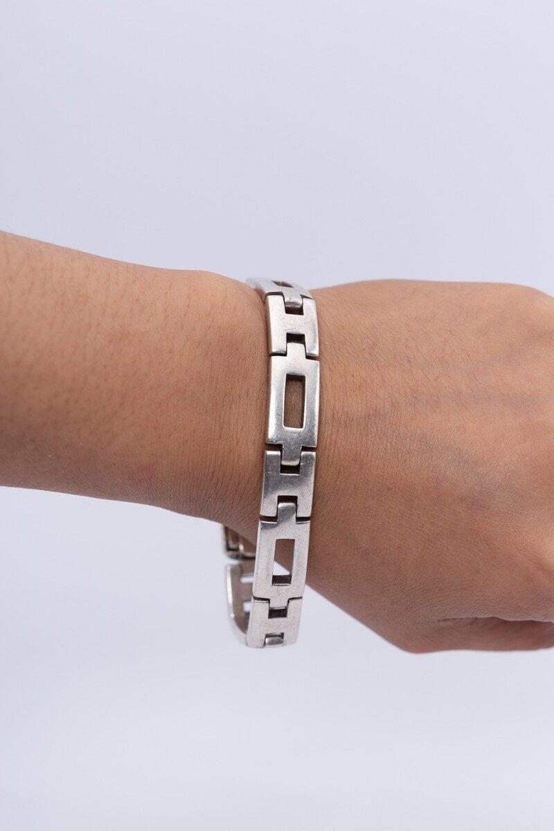 Hermès Articulated Bracelet in Sterling Silver For Sale 4