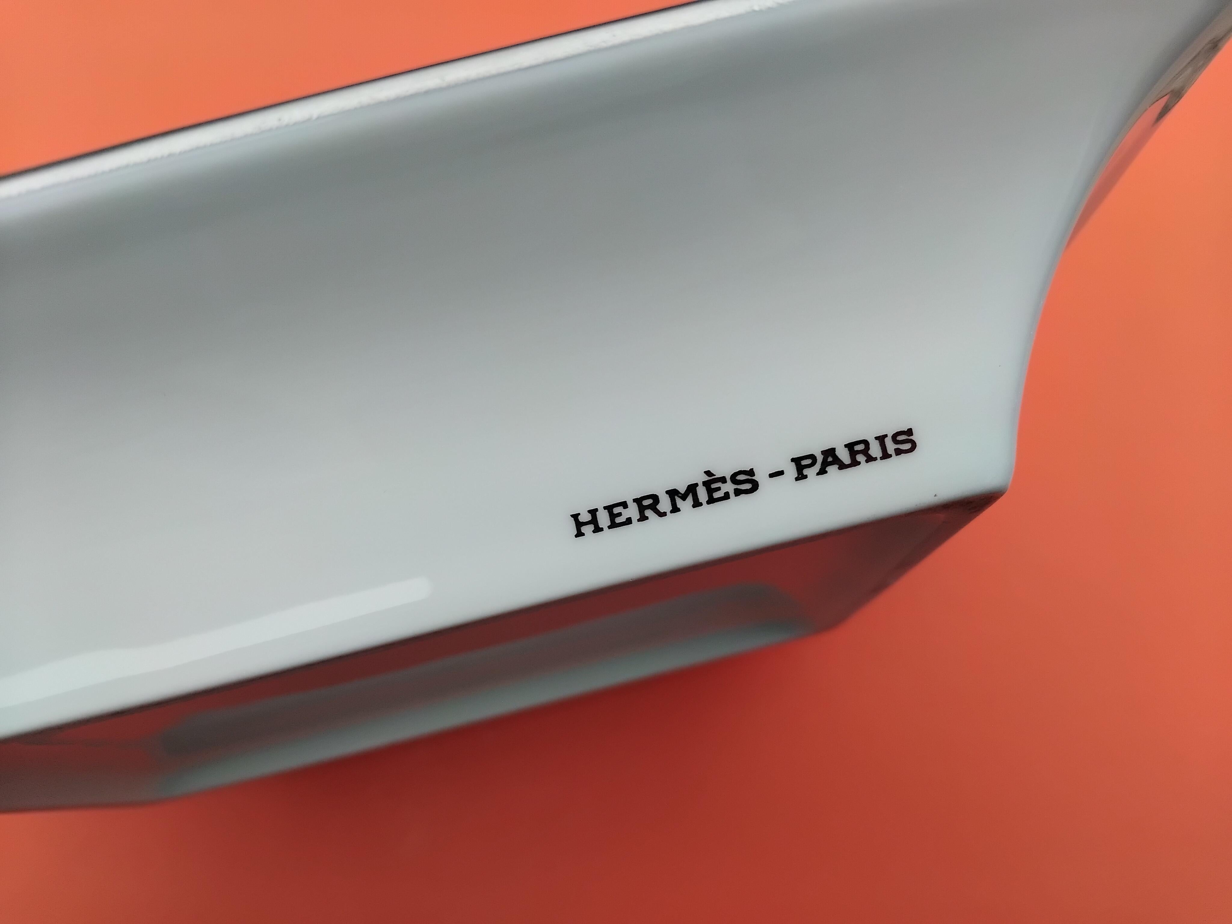 Hermès Ashtray Change Tray La Vie Du Fleuve Africa Porcelain Platinum 10