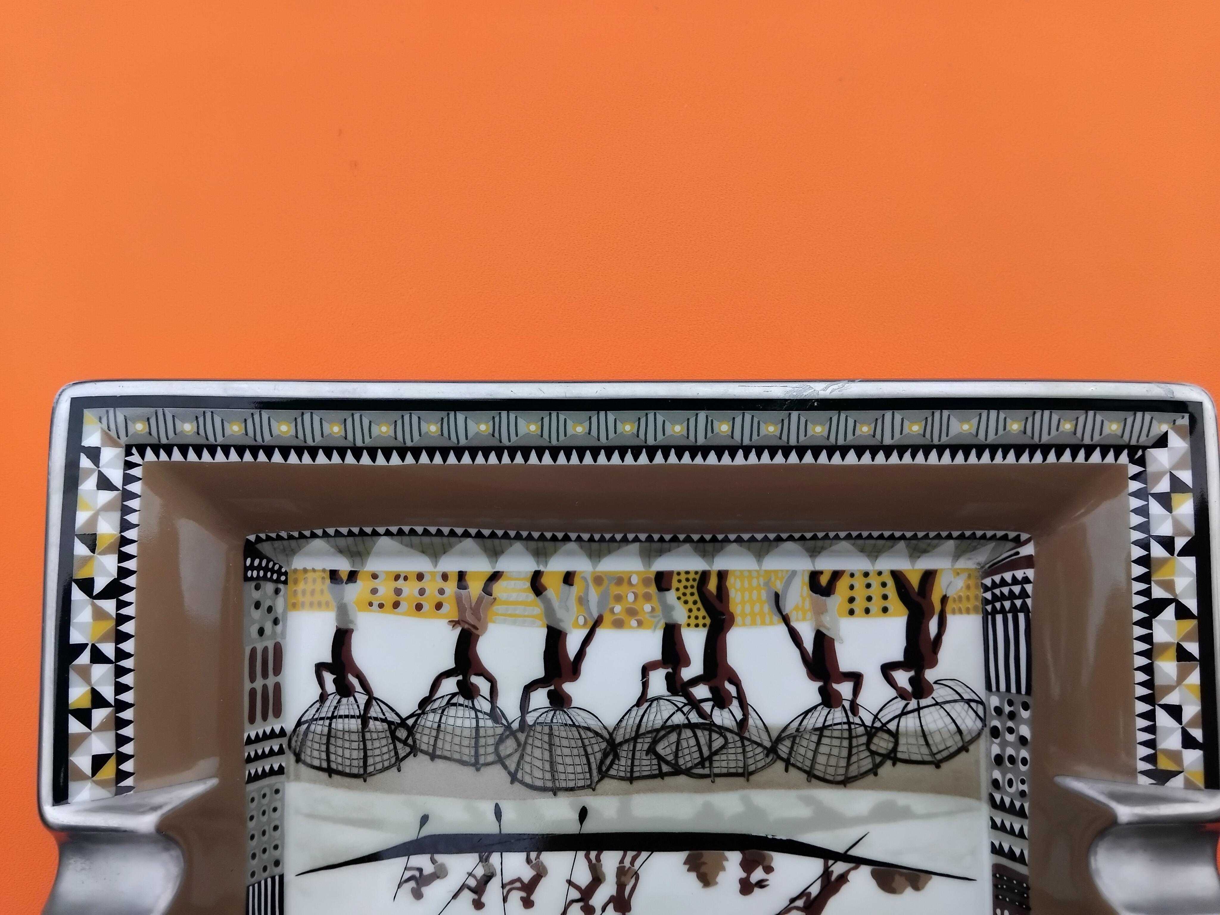 Hermès Ashtray Change Tray La Vie Du Fleuve Africa Porcelain Platinum 4