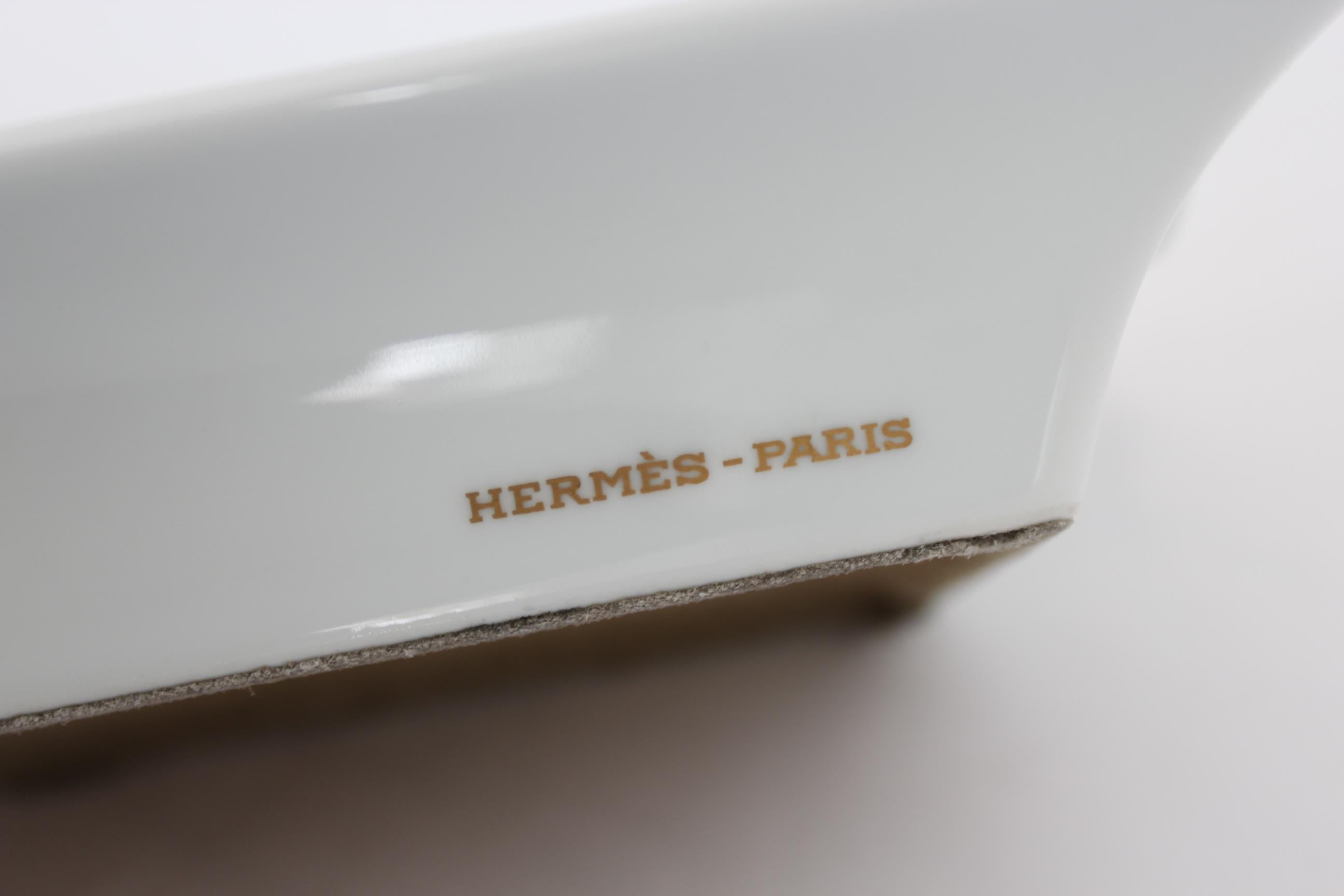 Beige Hermes Ashtray Porcelain Equestrian White Gold Theme Horse 1990s 