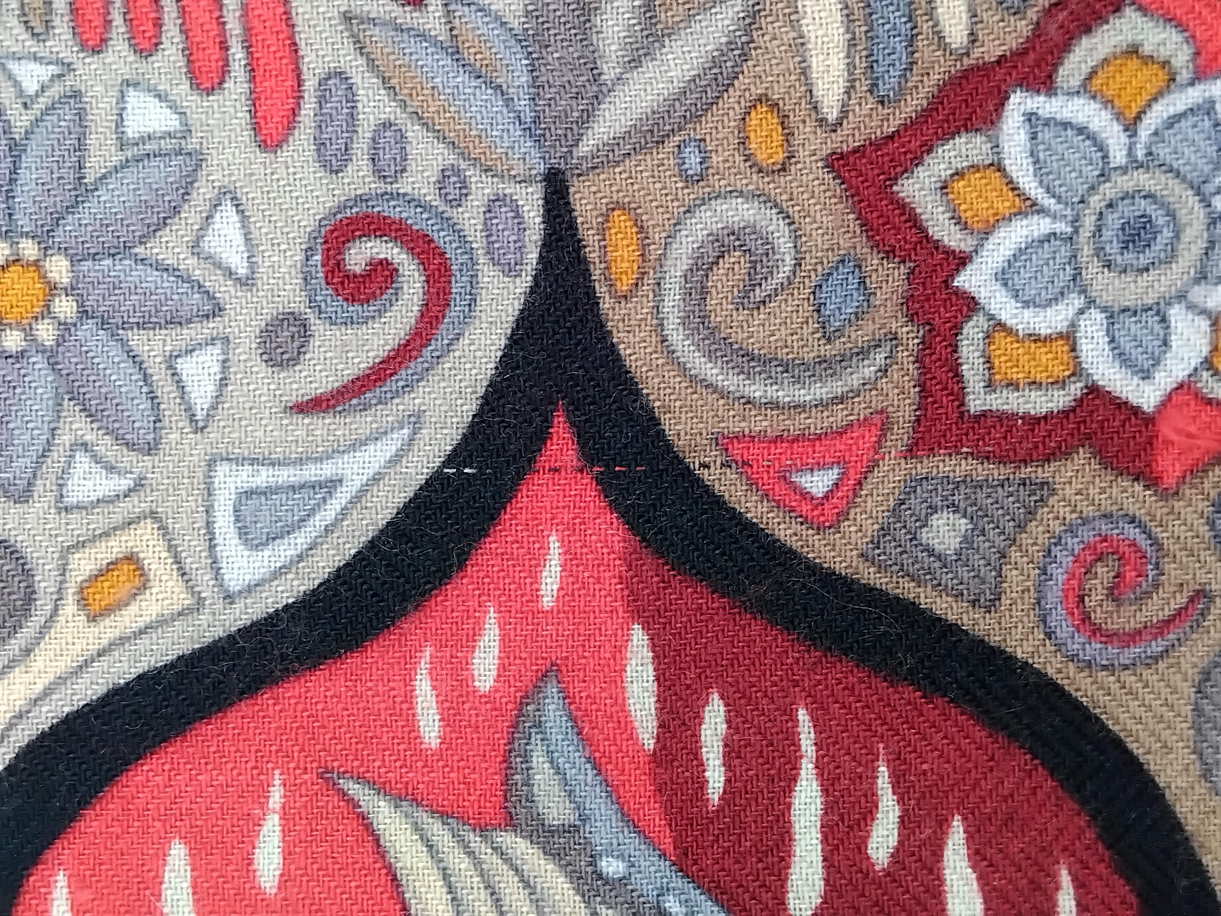 Hermès Aux Portes du Palais India Cashmere Silk Scarf Schawl Christine Henry 54' For Sale 9
