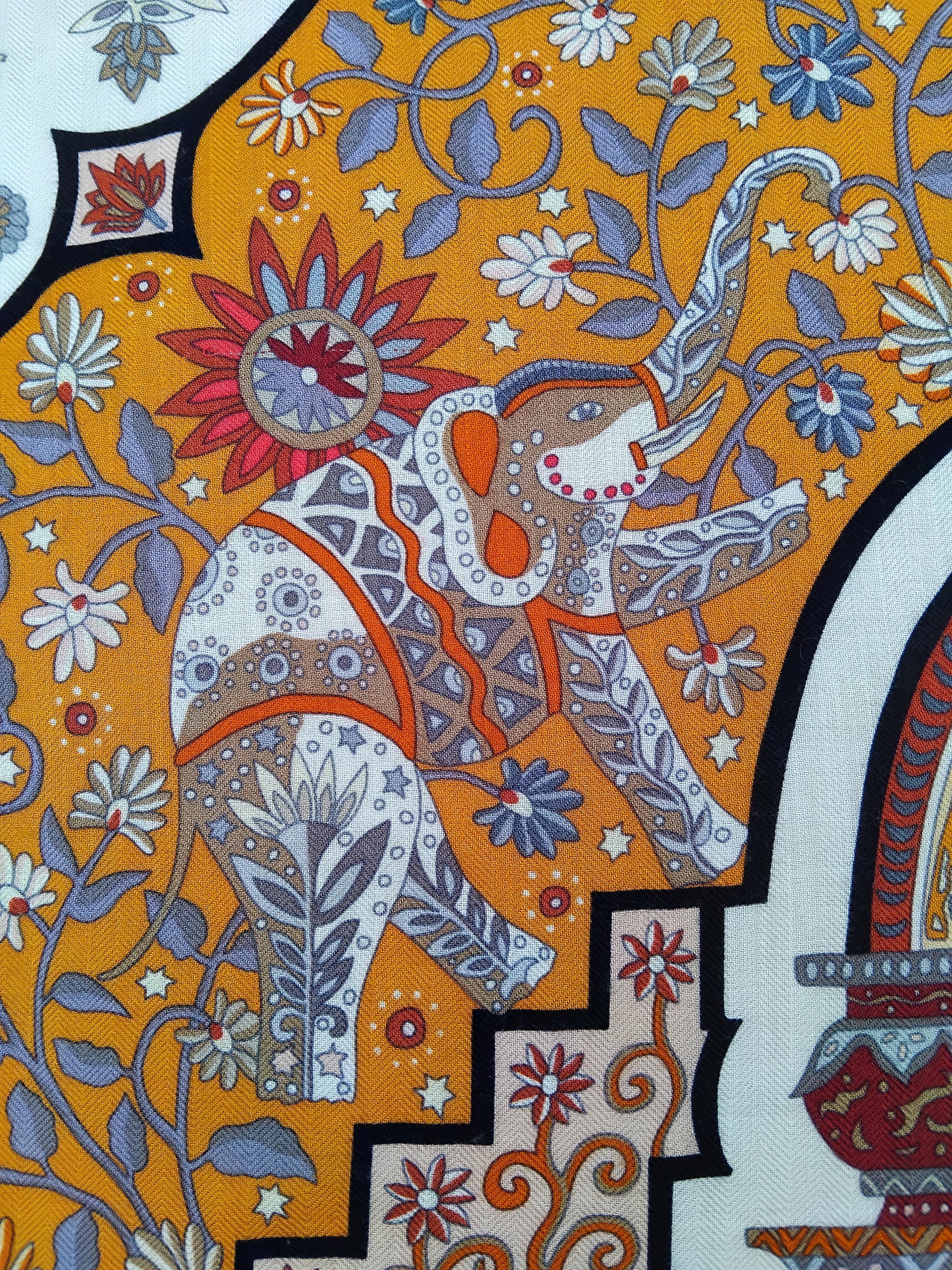 Hermès Aux Portes du Palais India Cashmere Silk Scarf Schawl Christine Henry 54' For Sale 3