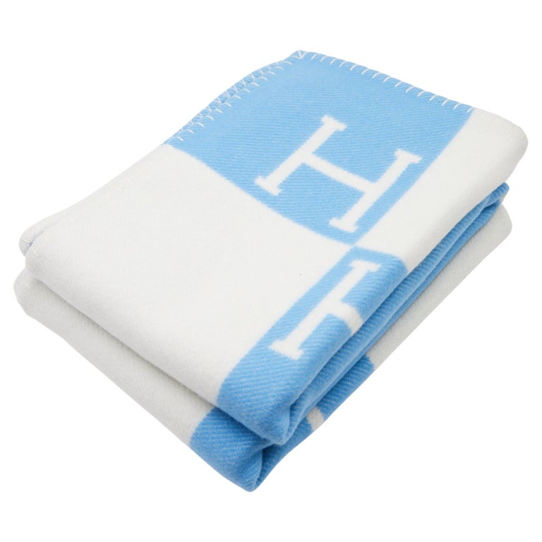 HERMÈS AVALON BABY BLANKET Bleu Genièvre/Blanc For Sale at 1stDibs