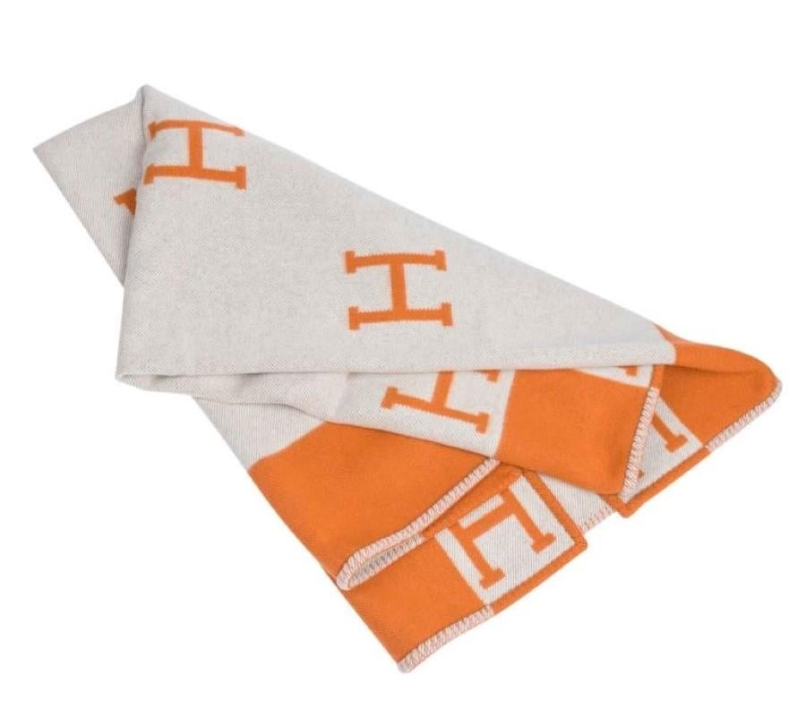 French Hermes Avalon Blanket Wool Cashmere w/Matching Pillow Set