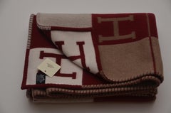 Couverture HERMÈS Avalon III   Ecru/Rouge   NOUVEAU