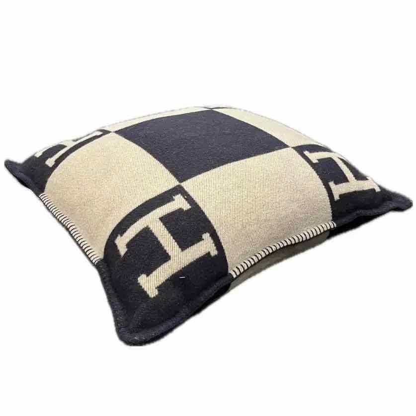 Nero Cuscino Hermes Avalon Navy in vendita