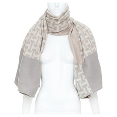 HERMES Avalon Nepal: sciarpa-coperta in maglia di lana e cashmere con intarsio grigio e logo monogramma