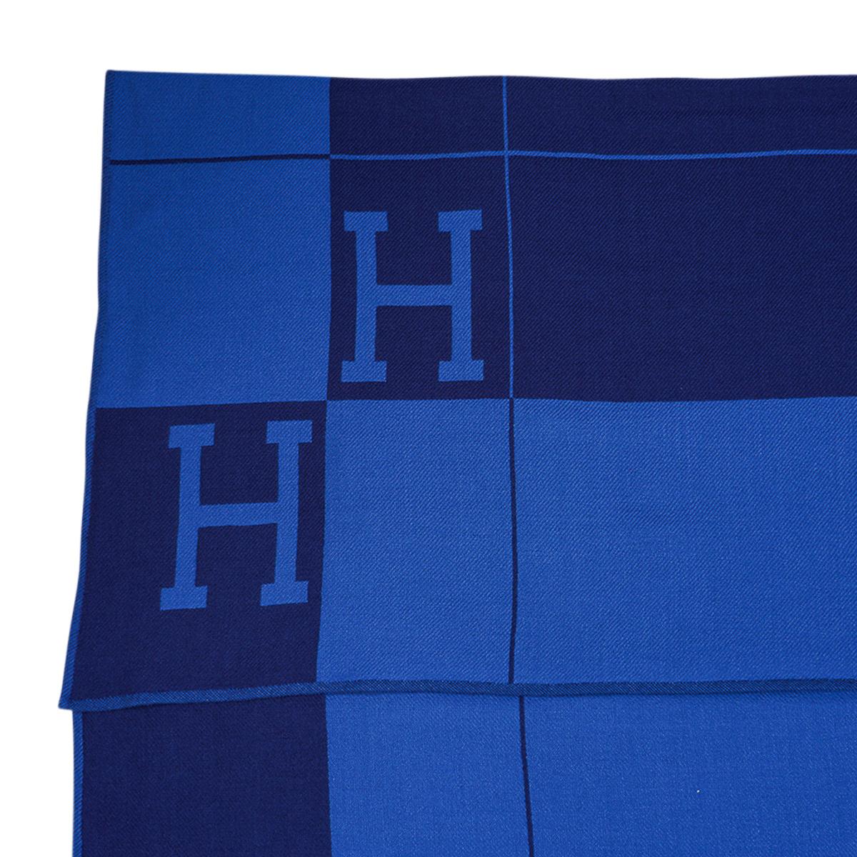 Hermès - Couverture Avalon Spring en cachemire bleu Neuf - En vente à Miami, FL