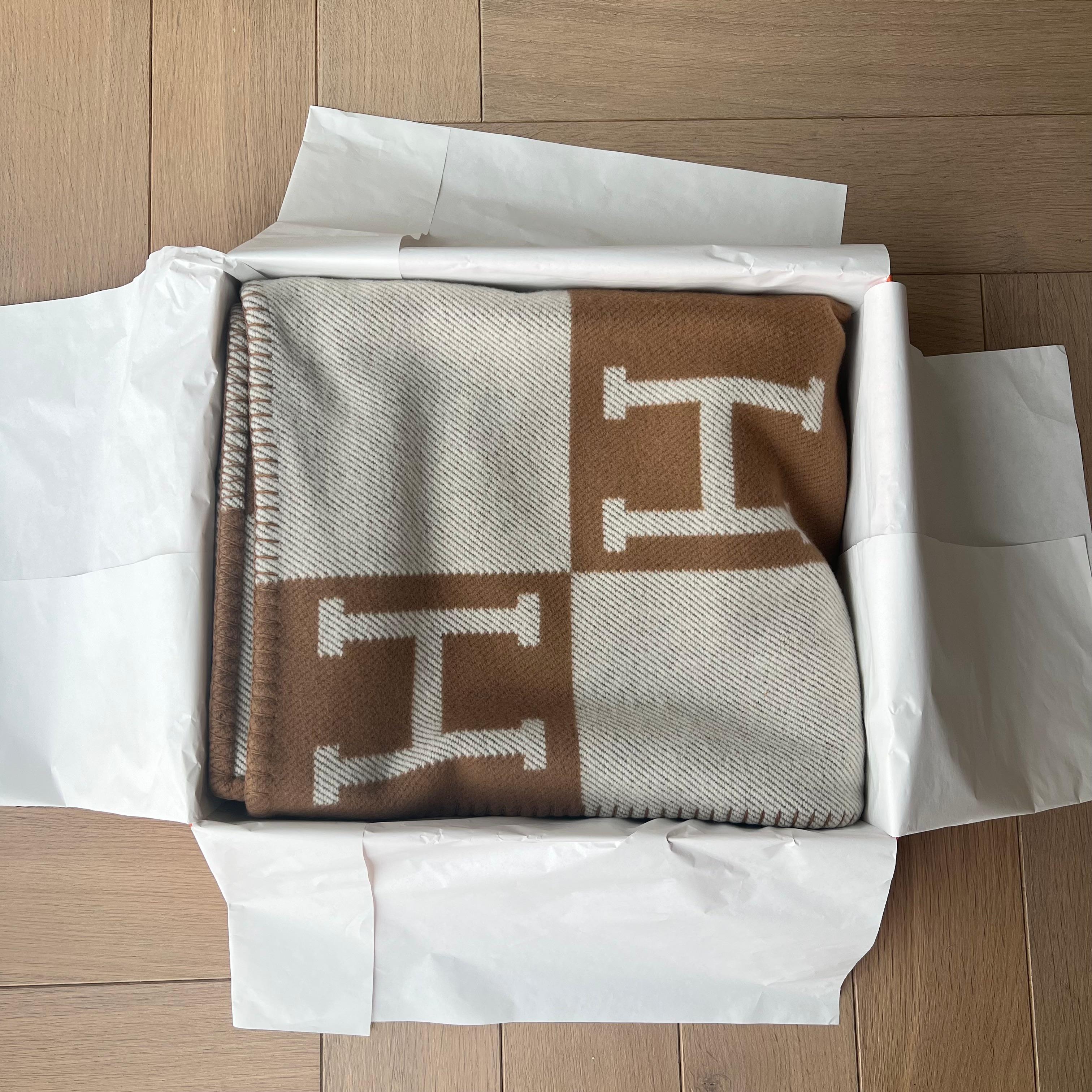 Hermes Avalon Throw Blanket In Écru and Camel, Brown, Merino Wool 1