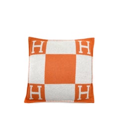 Hermès Avalon throw pillow in orange (Potiron) and ecru (beige) wool cashmere