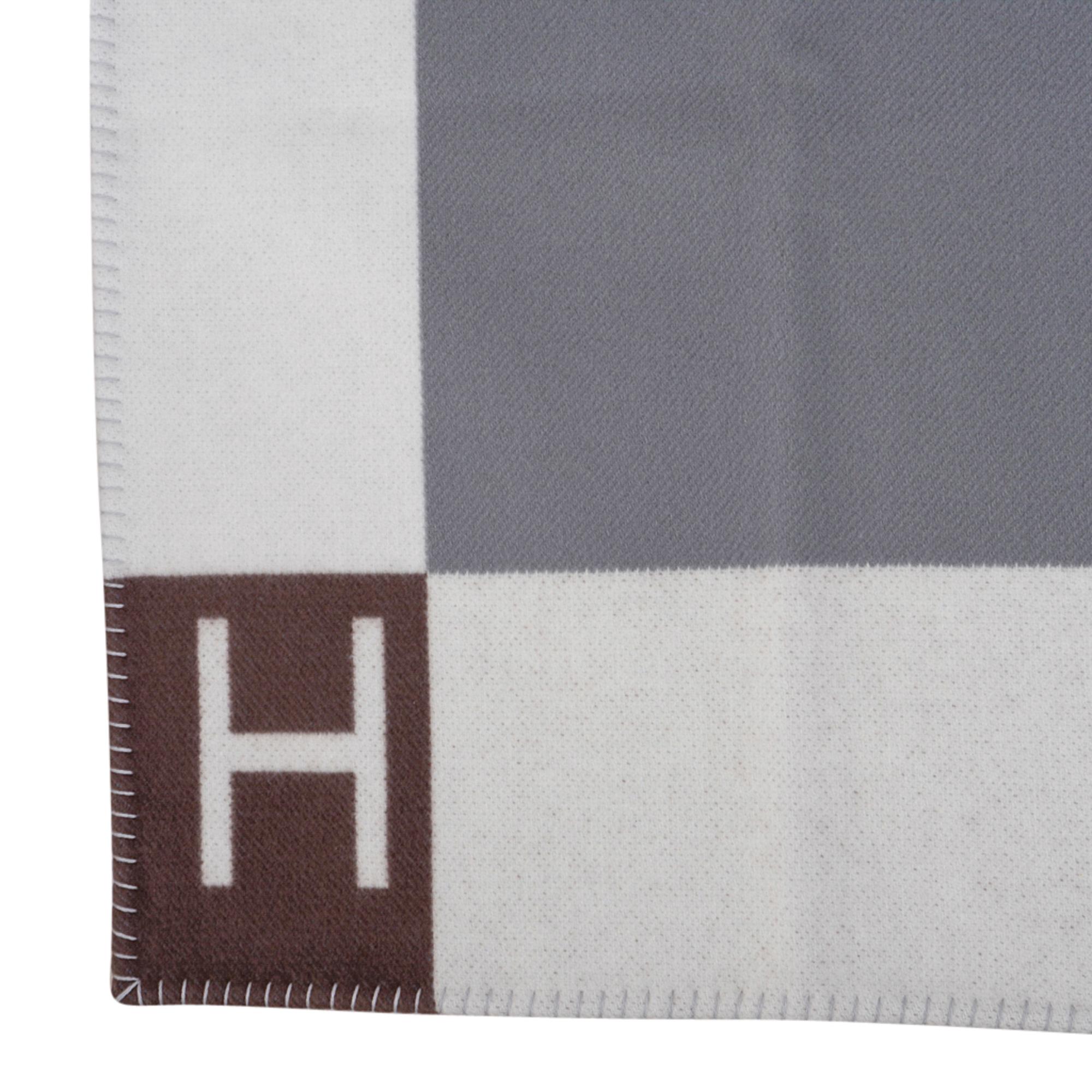 Hermes Avalon Vibration Throw Blanket Gris / Ecru Wool / Cashmere New 2