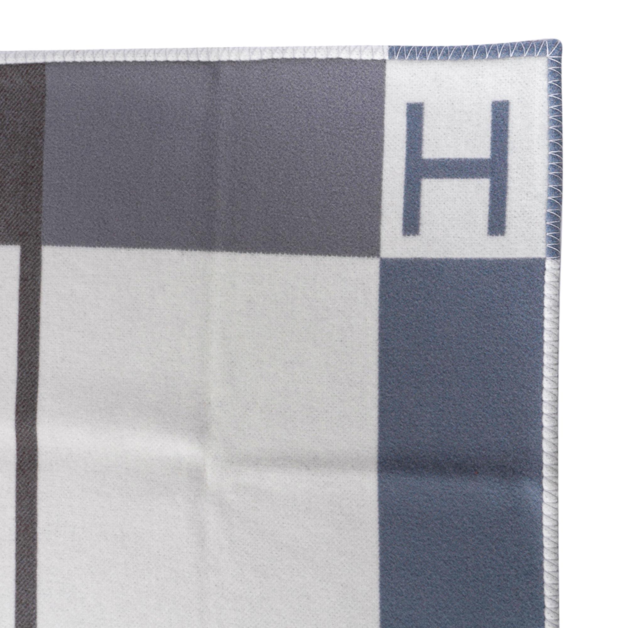 Hermes Avalon Vibration Throw Blanket Gris / Ecru Wool / Cashmere New 3