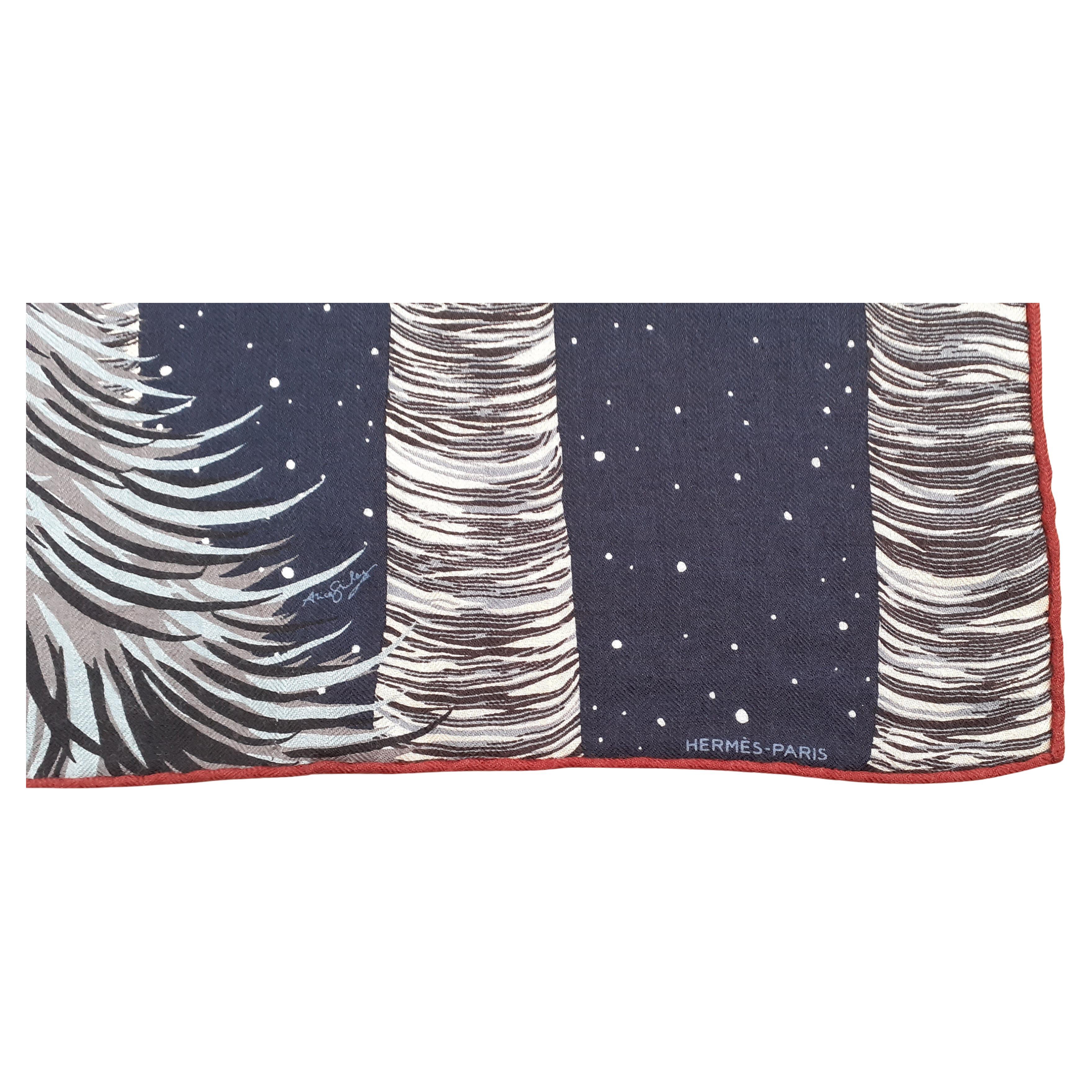 Hermès AWOOOOO Wolf Cashmere Silk Scarf Shawl Shirley Special Edition For Sale 3