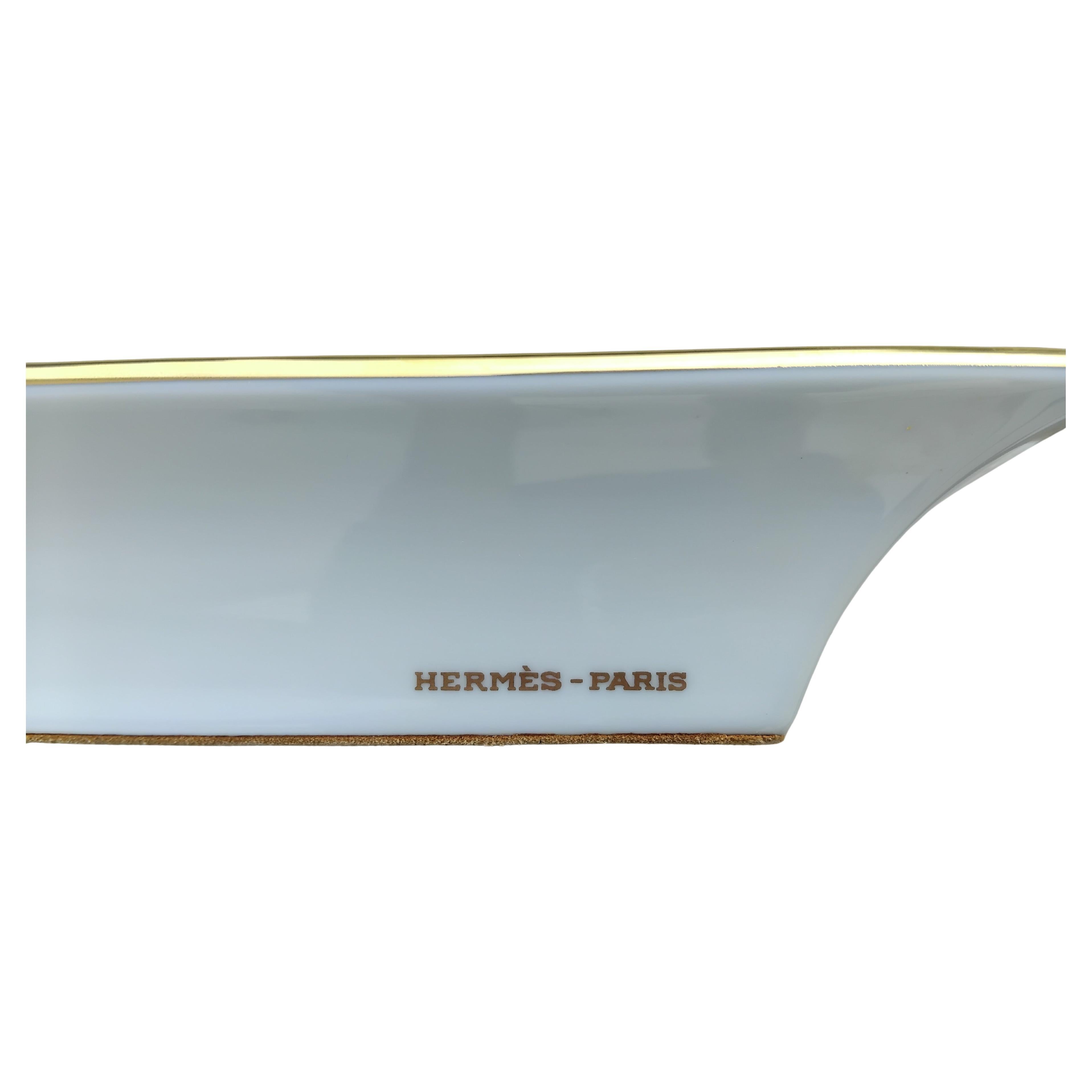 Hermès Baby Elephant Cigar Ashtray Change Tray Porcelain Gold For Sale 7