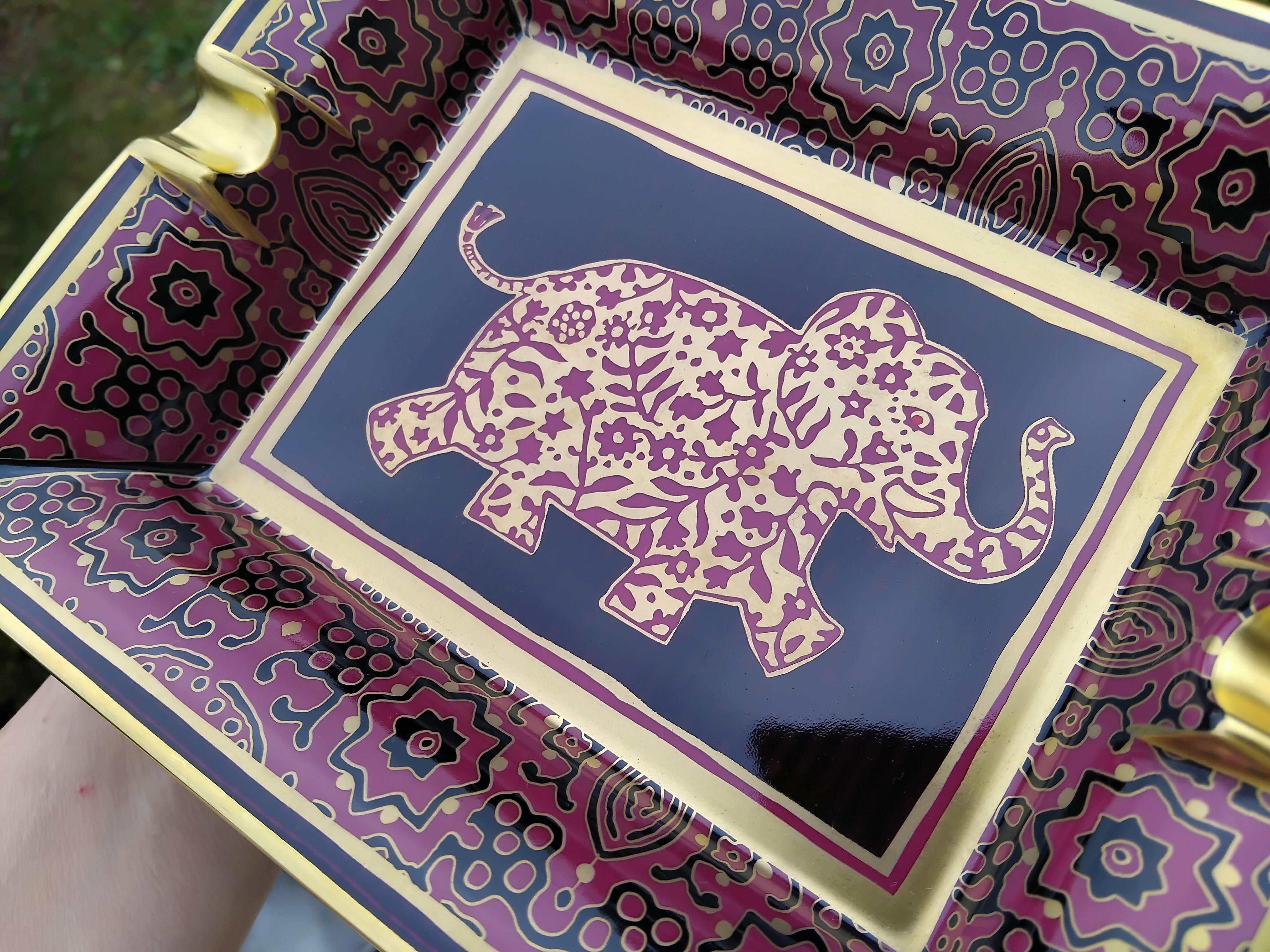 Hermès Baby Elephant Cigar Ashtray Change Tray Porcelain Gold For Sale 11