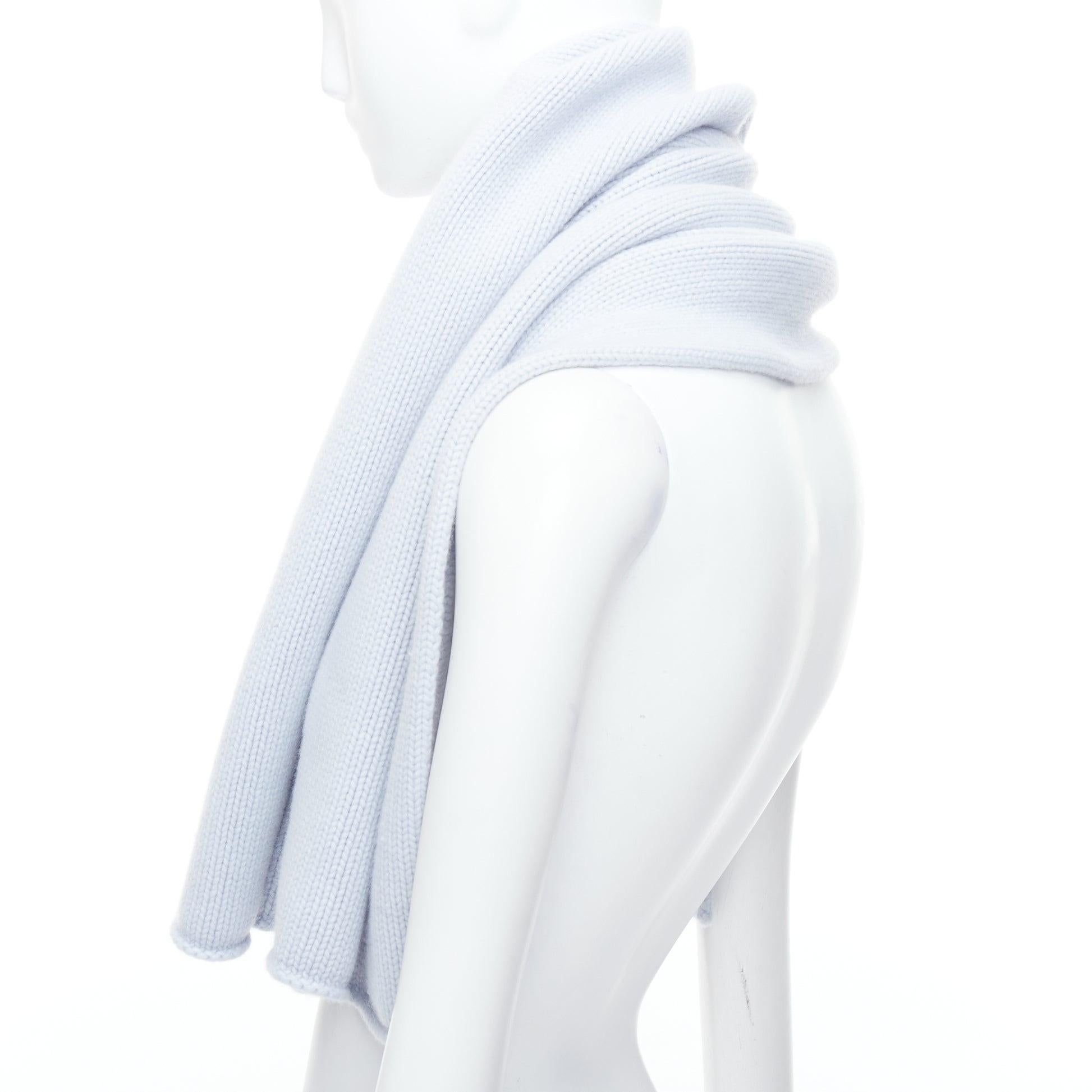 Hermès BABY H102986M Adada 100% cashmere Bleu Glacier knitted baby blanket scarf For Sale 1