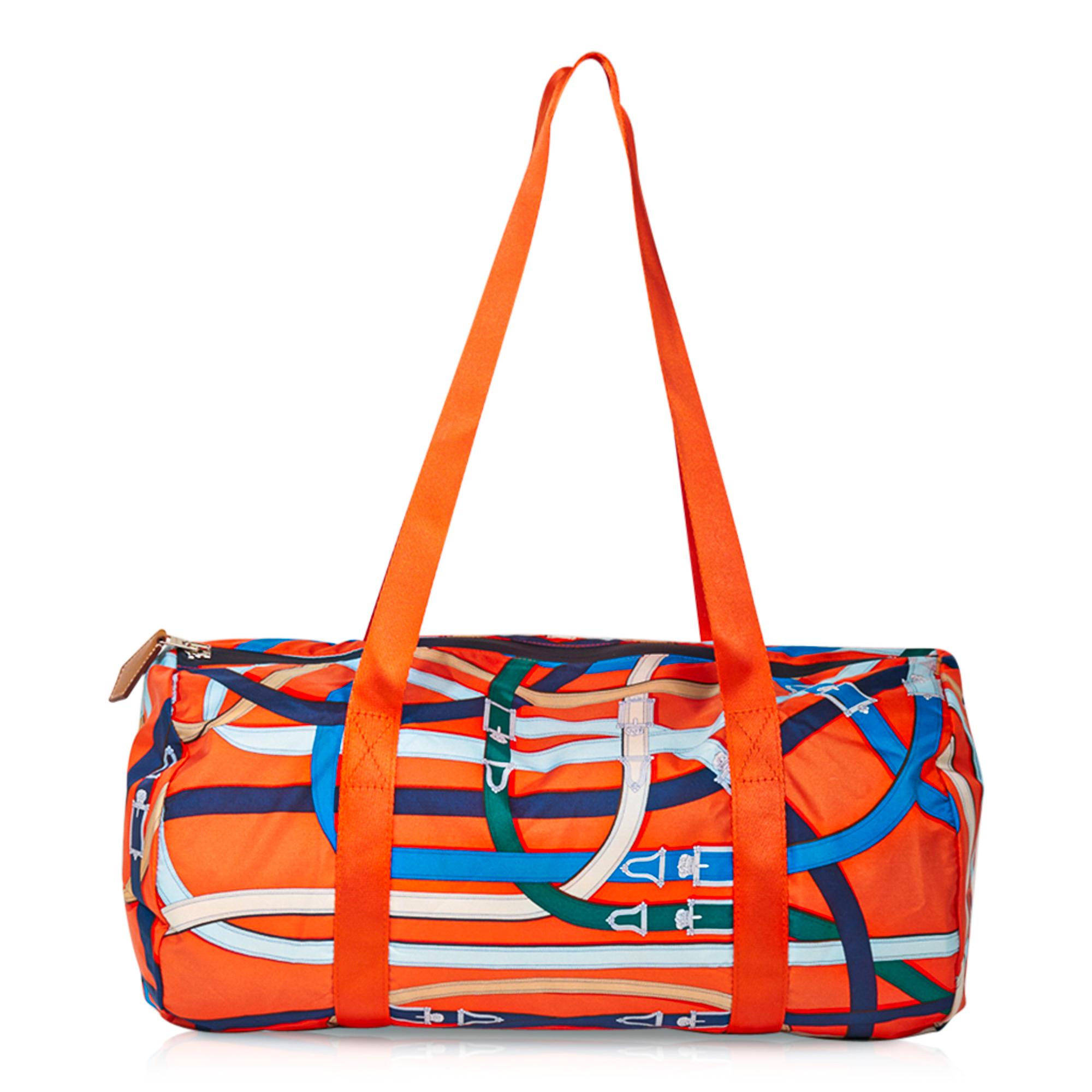Hermes Airsilk Duffle Bag Cavalcadour 38 Orange Silk Limited Edition New For Sale 3