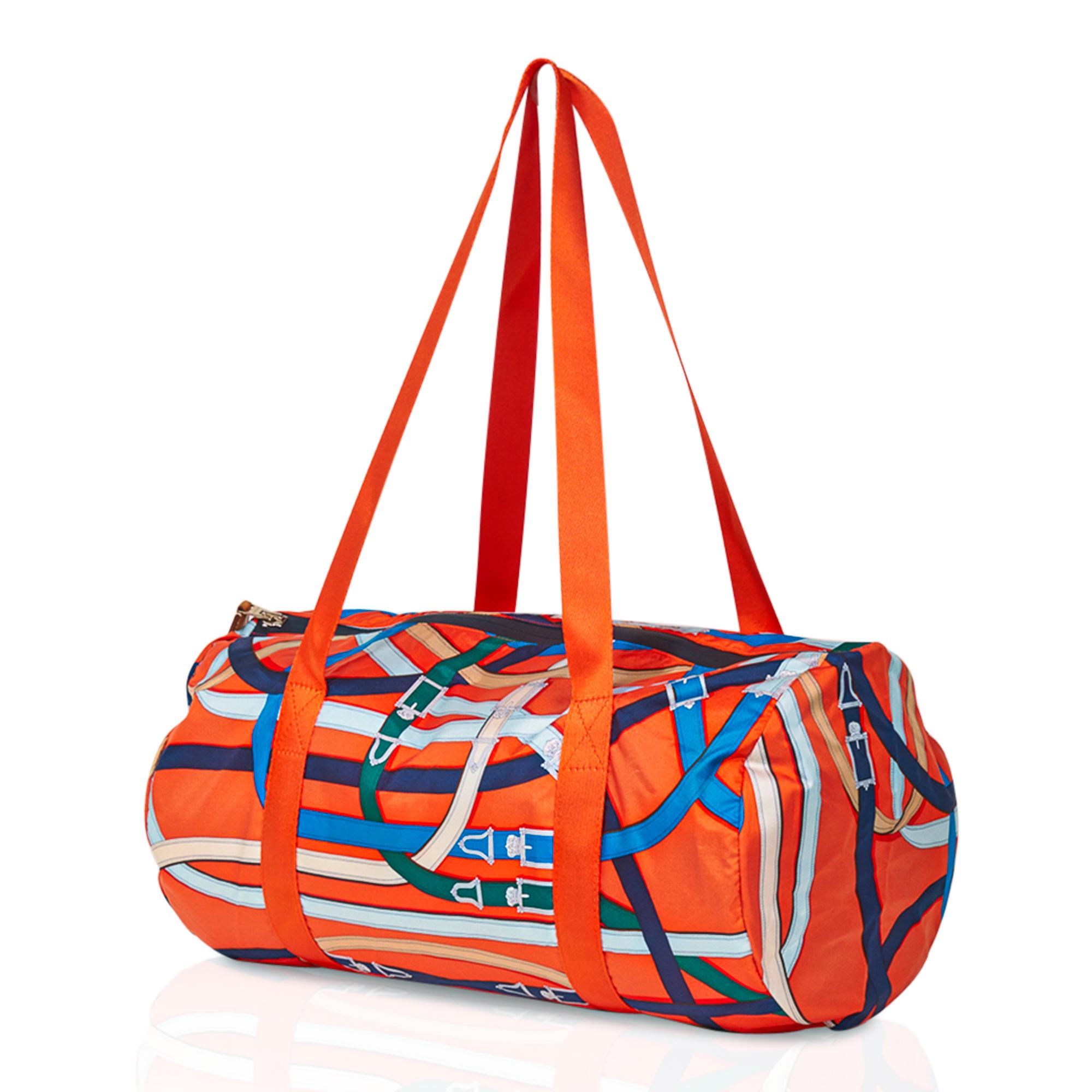 Hermes Airsilk Duffle Bag Cavalcadour 38 Orange Silk Limited Edition New For Sale 4