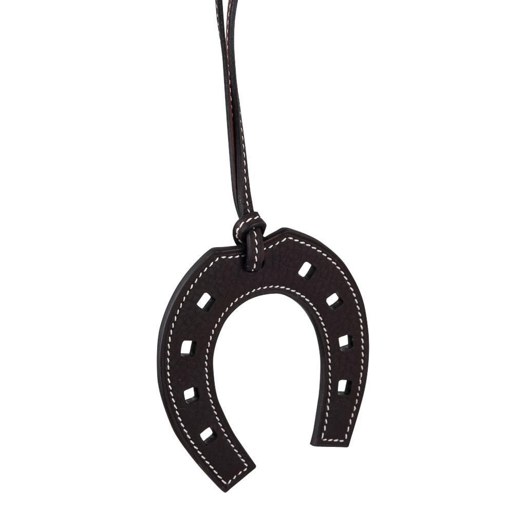 Hermes Bag Charm Paddock Fer a Cheval Horse Shoe Black / Brown New w/ Box für Damen oder Herren