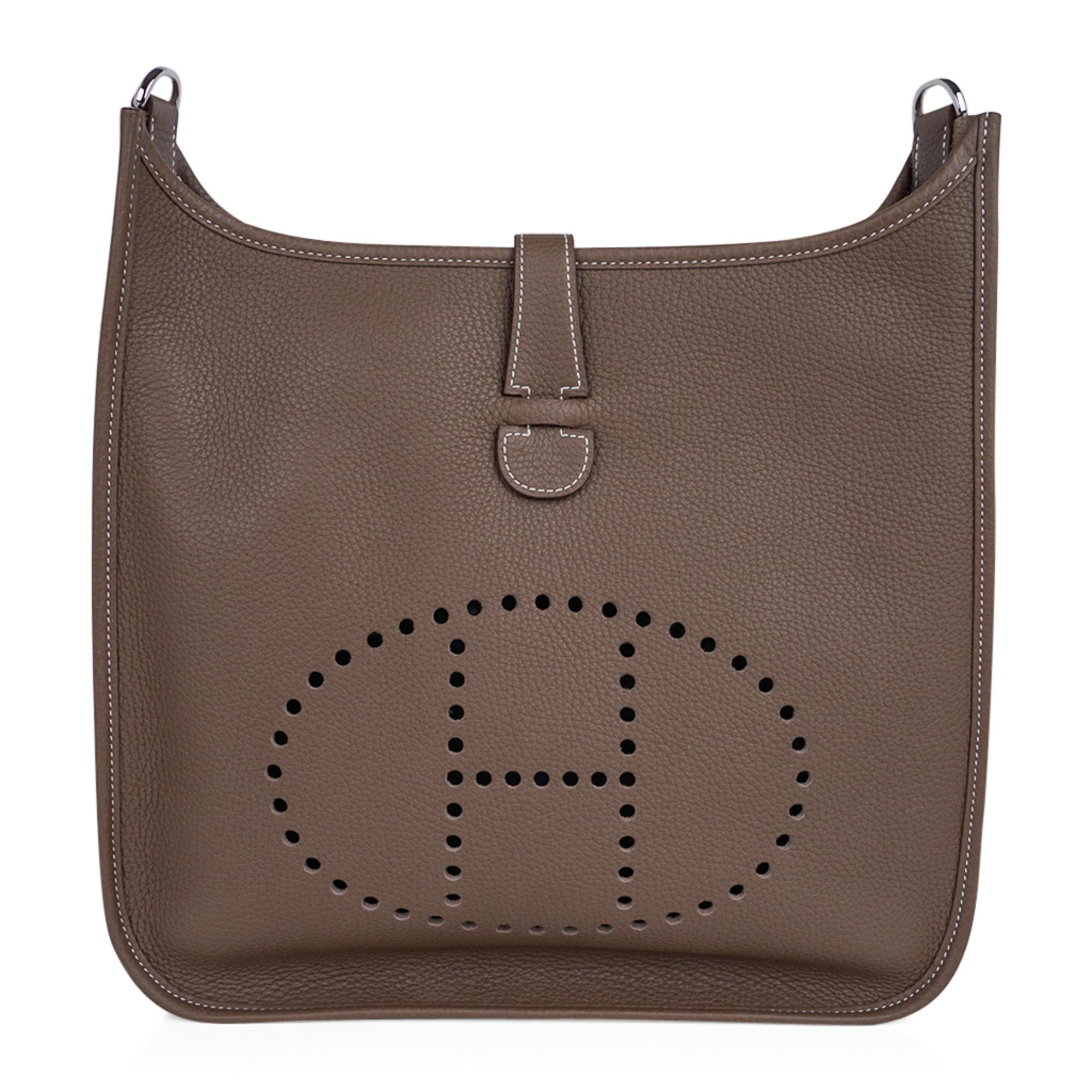 Brown Hermes Bag Evelyne GM Etoupe Clemence Palladium Hardware New w/ Box For Sale