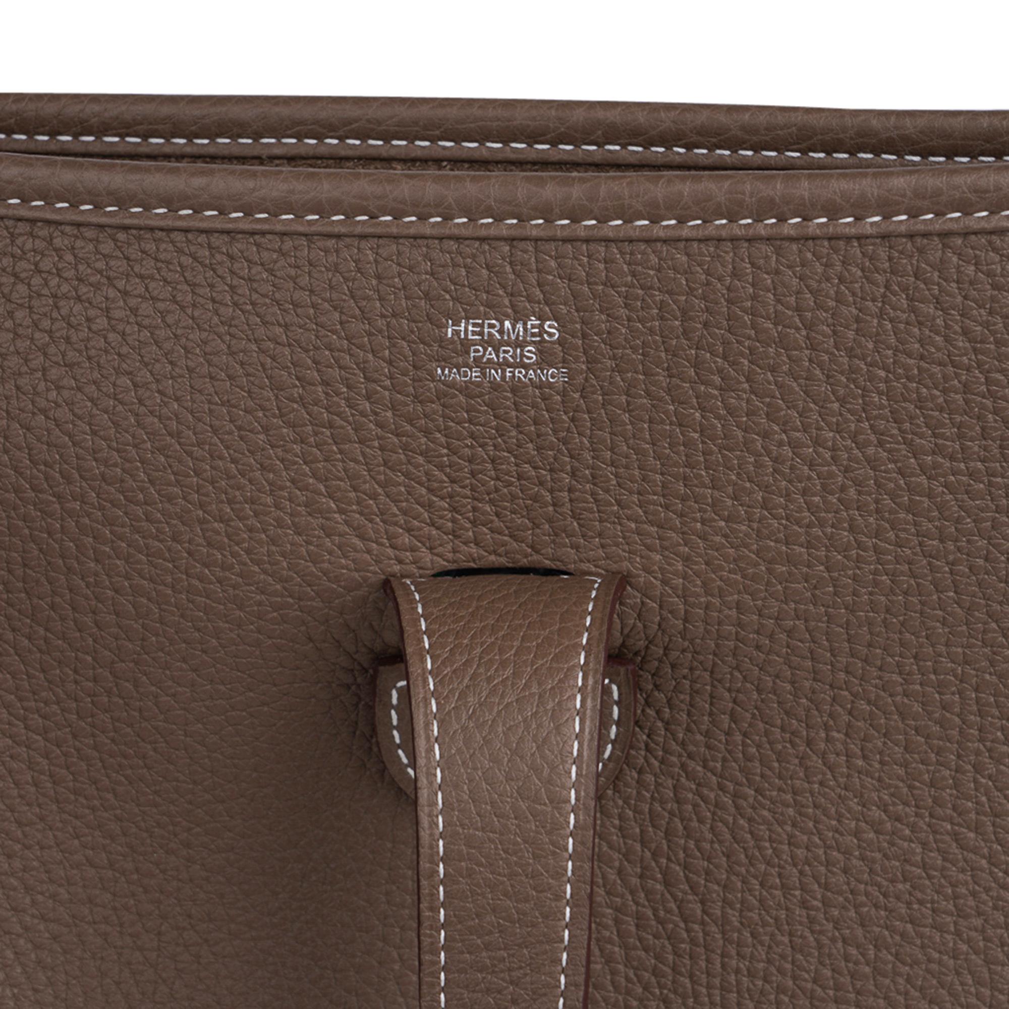 Hermes Hermes Tasche Evelyne GM Etoupe Clemence Palladium Hardware Neu w / Box im Angebot 1