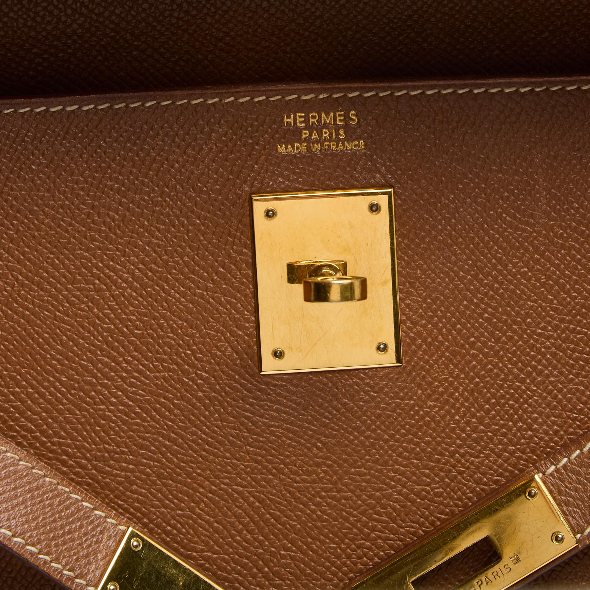 Hermes Bag Kelly 32 Sellier Leather Gold HDW Gold 1997 with strap For Sale 11
