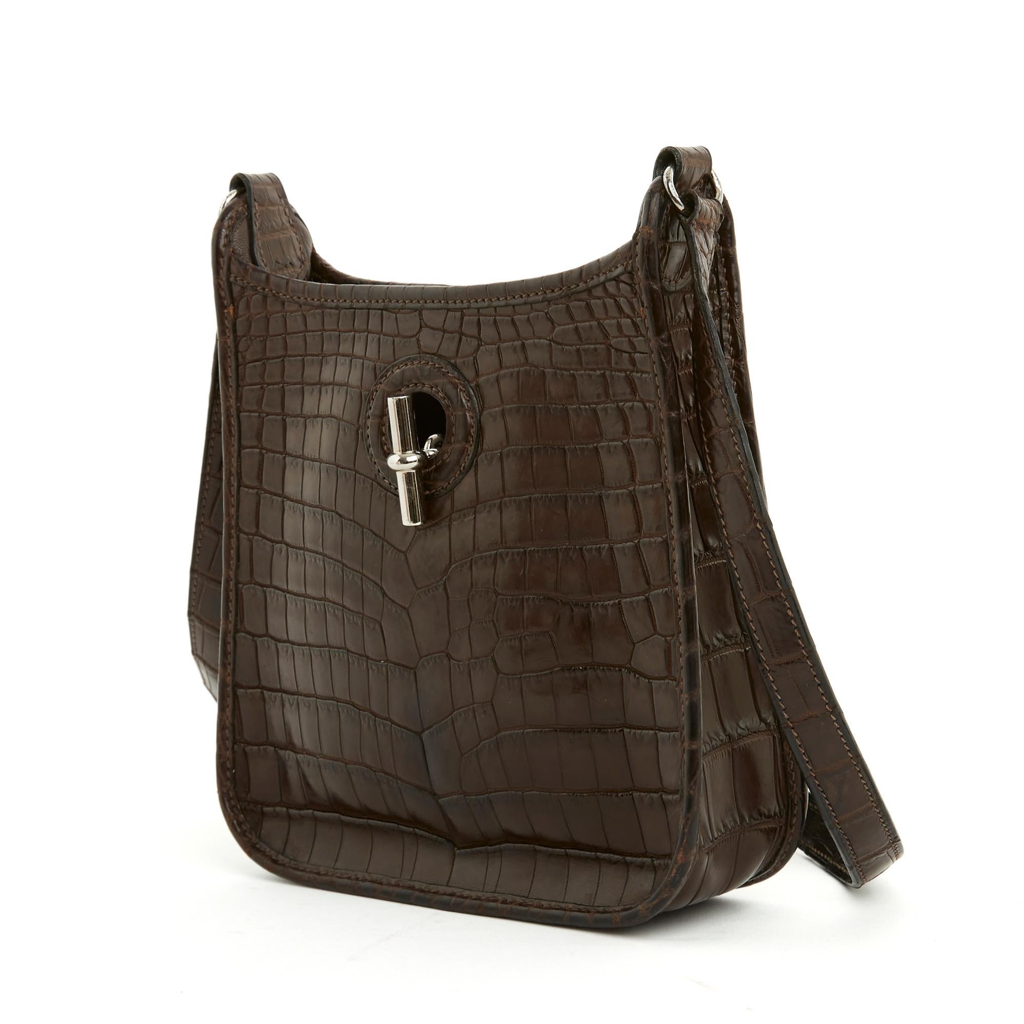 Hermès Bag Precious Vespa TPM Dark brown In Good Condition For Sale In PARIS, FR
