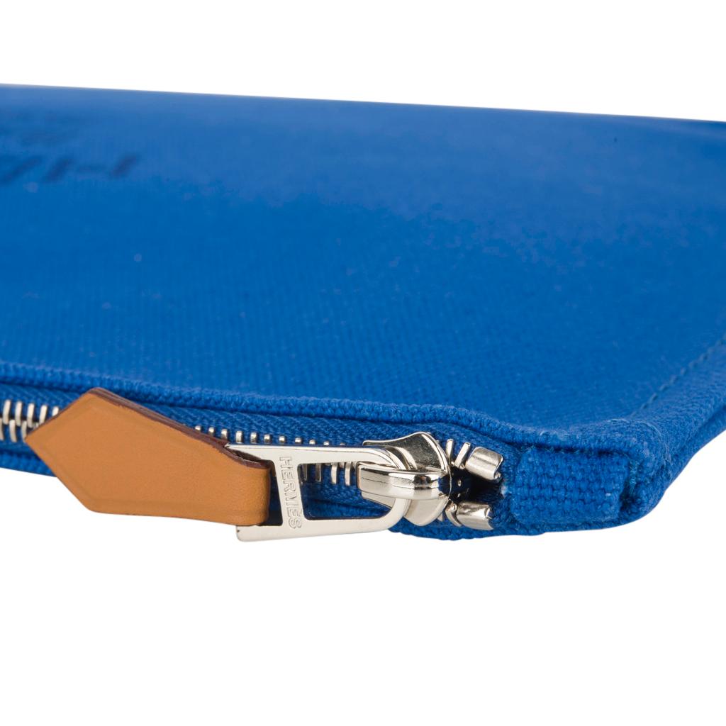 Hermes Bain Flat Yachting Pouch Case Electric Blue Cotton Large In New Condition In Miami, FL