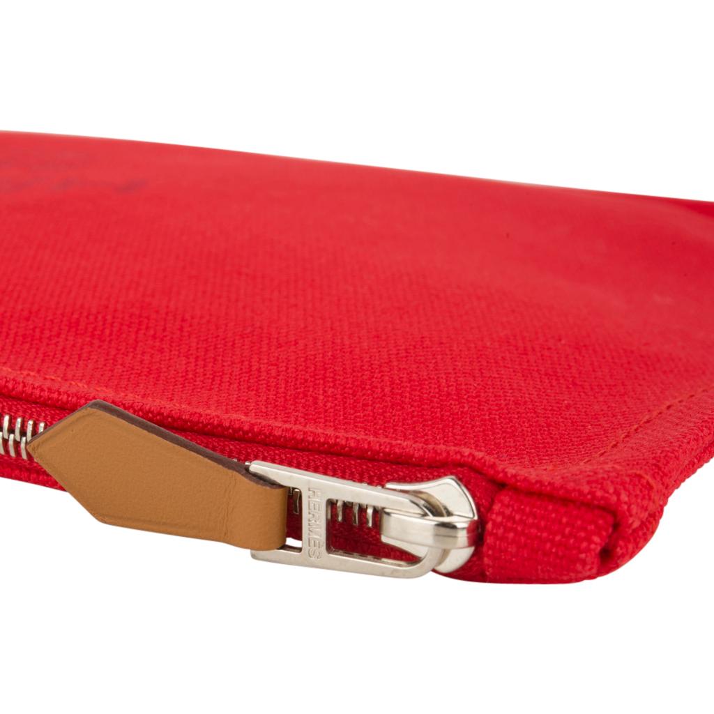 Hermes Bain Flat Yachting Pouch Case Red Cotton Large In New Condition In Miami, FL