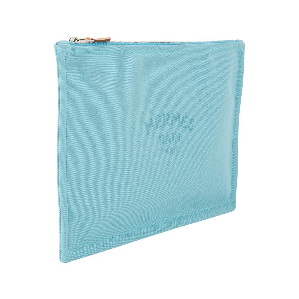 Hermes Bain Flat Yachting Pouch Case Turquoise Blue Cotton Large In New Condition In Miami, FL