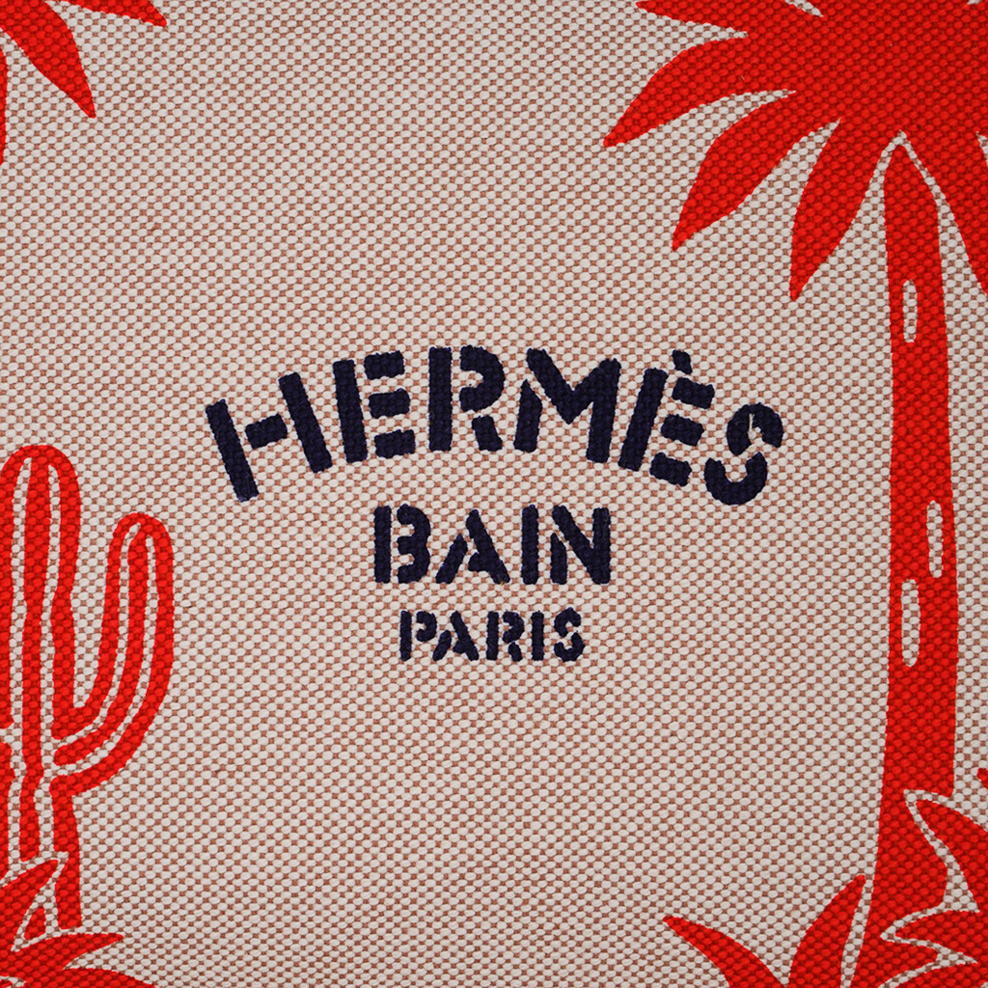 Hermes Bain Le Bel Oasis Case Printed Toile Medium Model 2