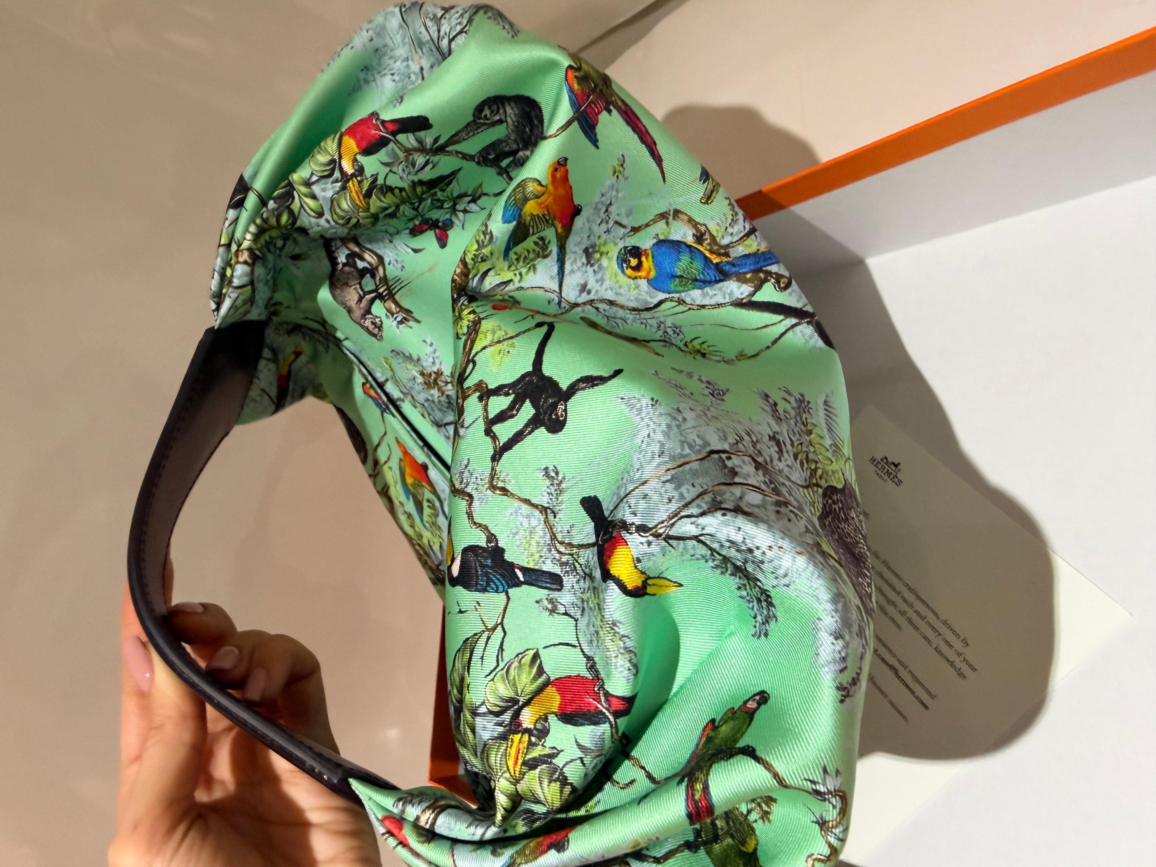 Grigio Borsa Hermes Balusoie in seta in vendita