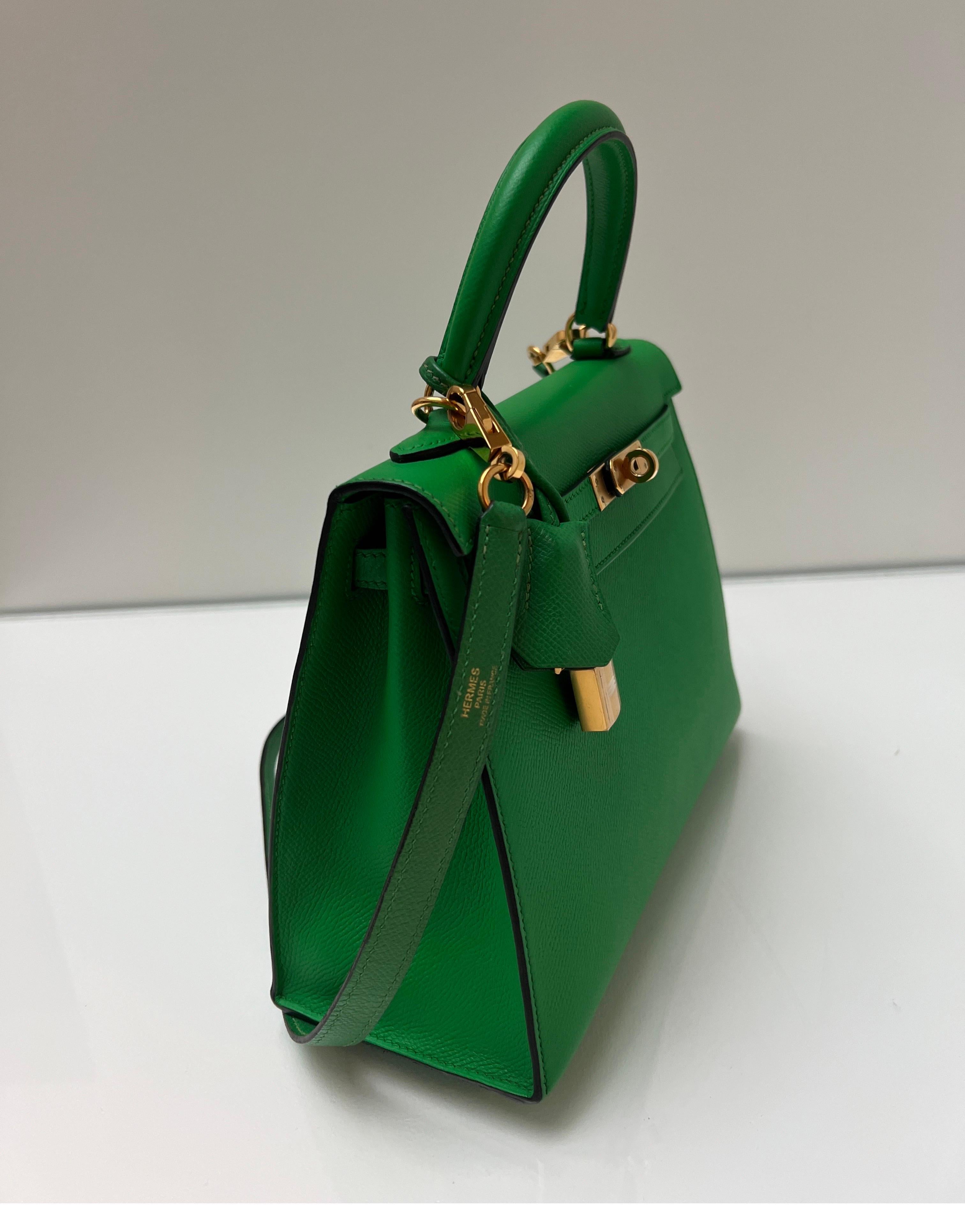 Hermes Bamboo Kelly 25 Bag In Excellent Condition For Sale In Athens, GA