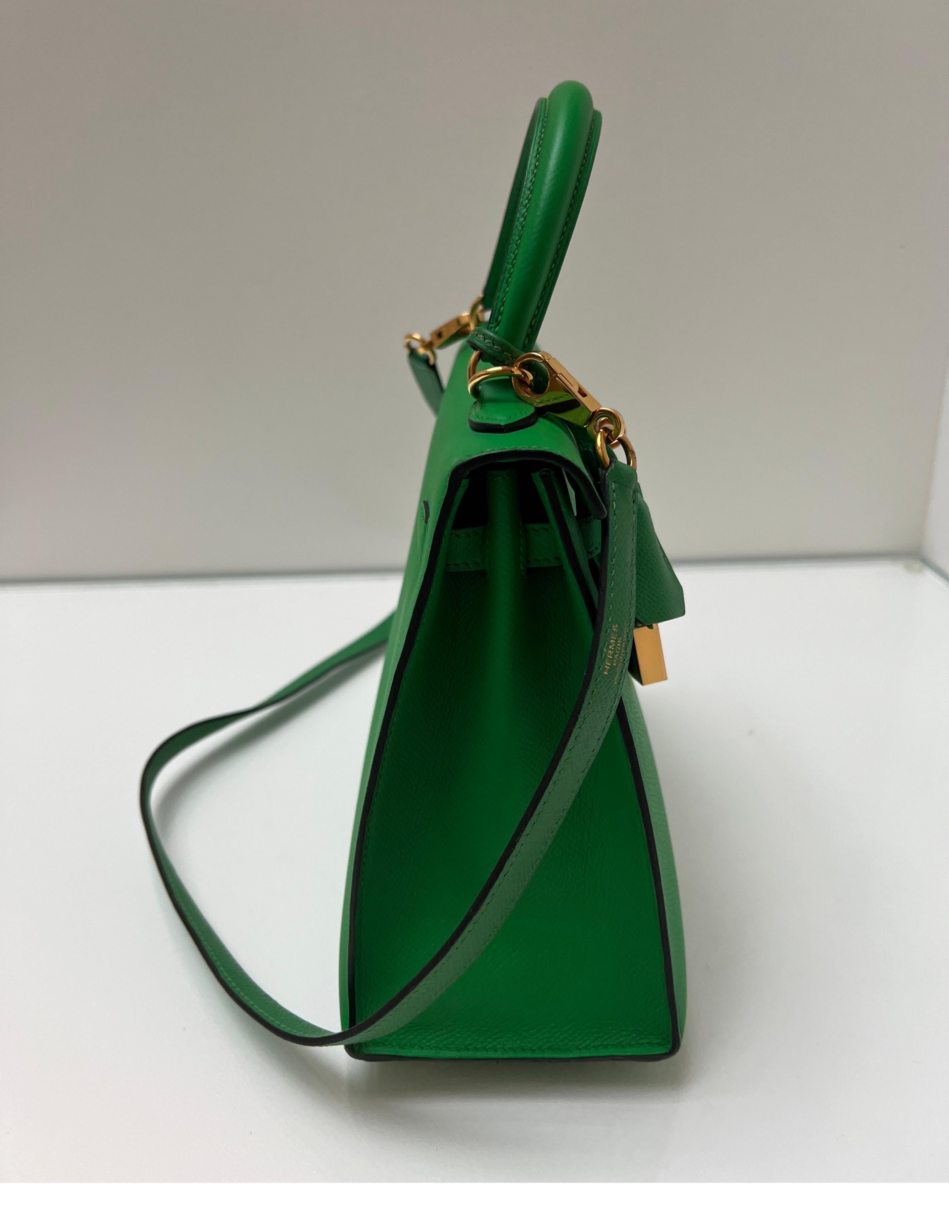 Women's or Men's Hermes Bamboo Kelly 25 Bag For Sale