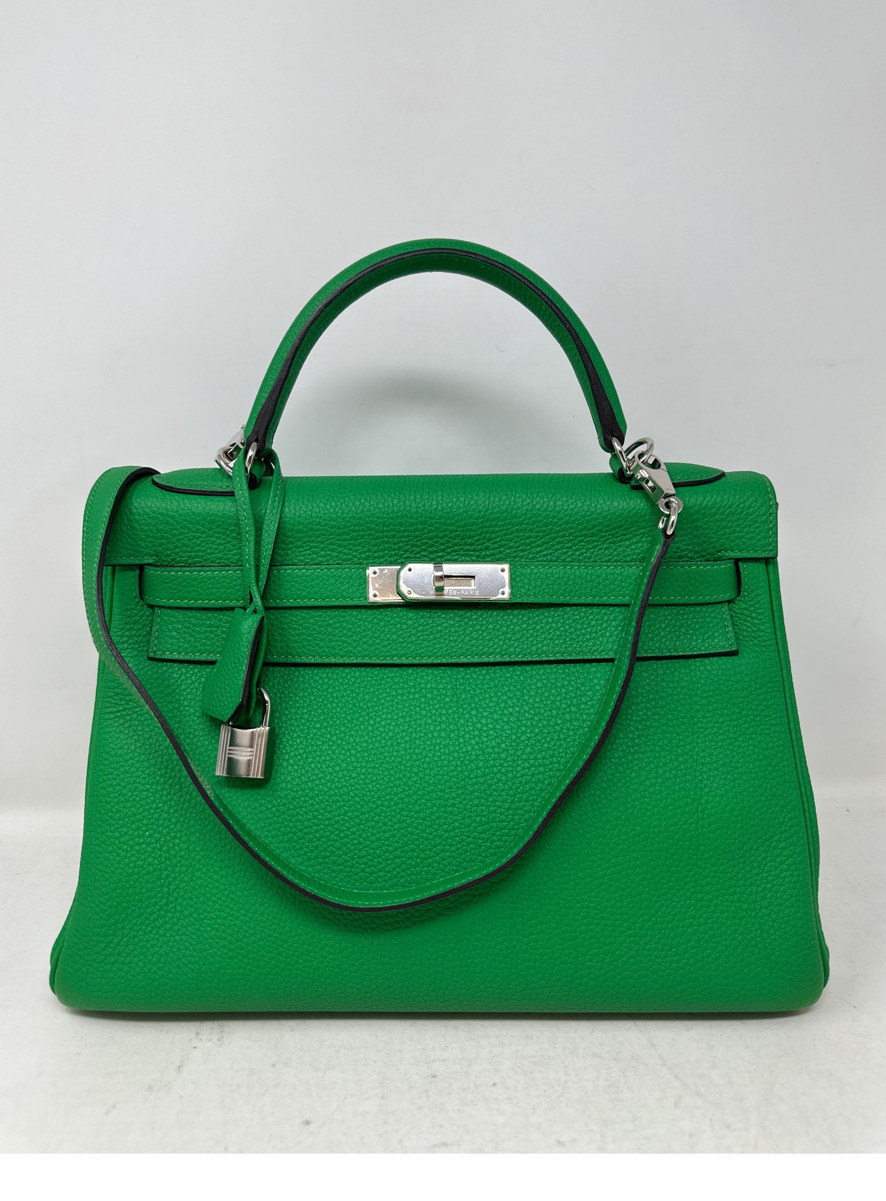 Hermes Bamboo Kelly 35 Bag  In Excellent Condition For Sale In Athens, GA