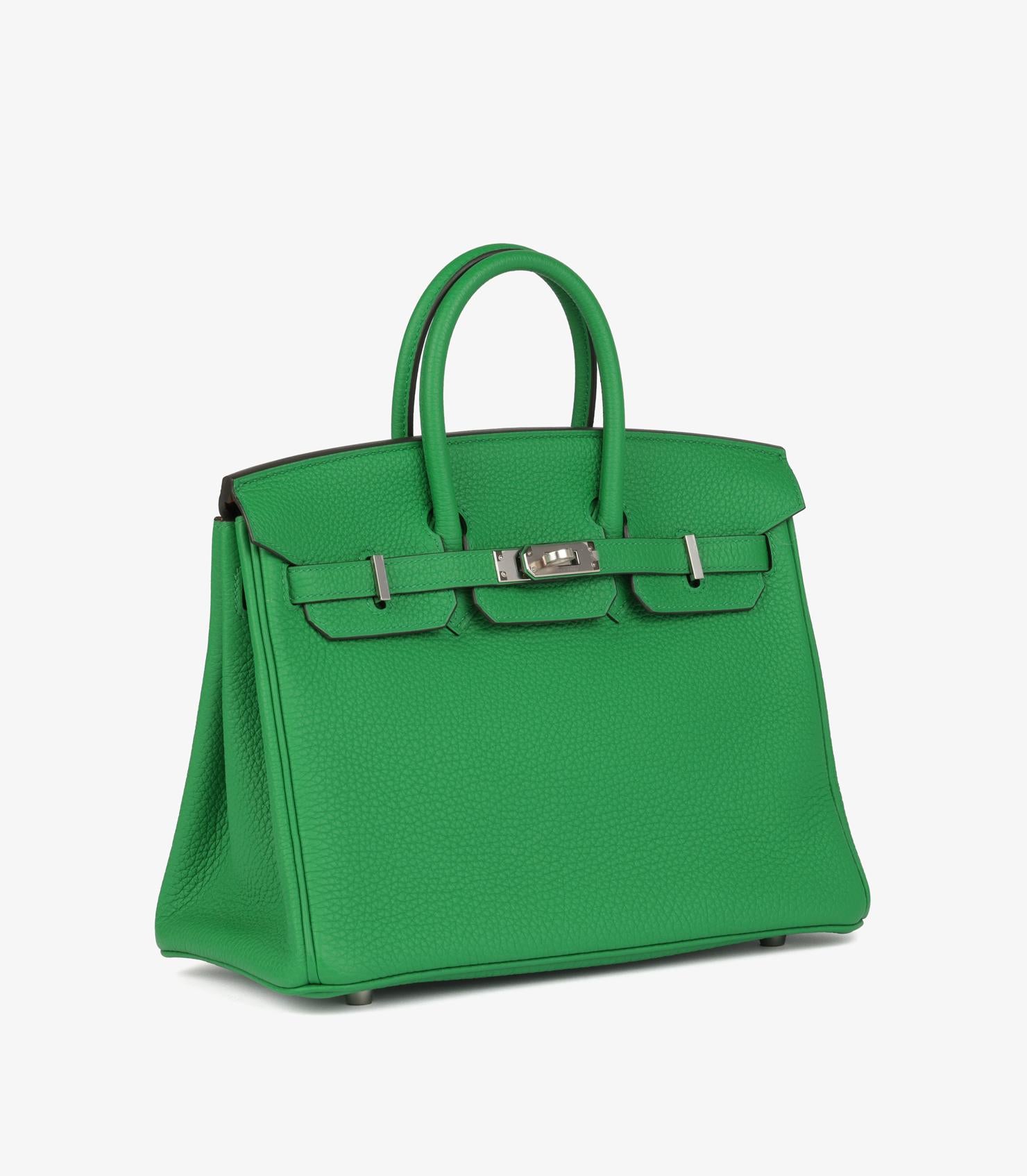 Vert Hermès Bambou & Caramel Togo Leather Verso Birkin 25cm Retourne en vente