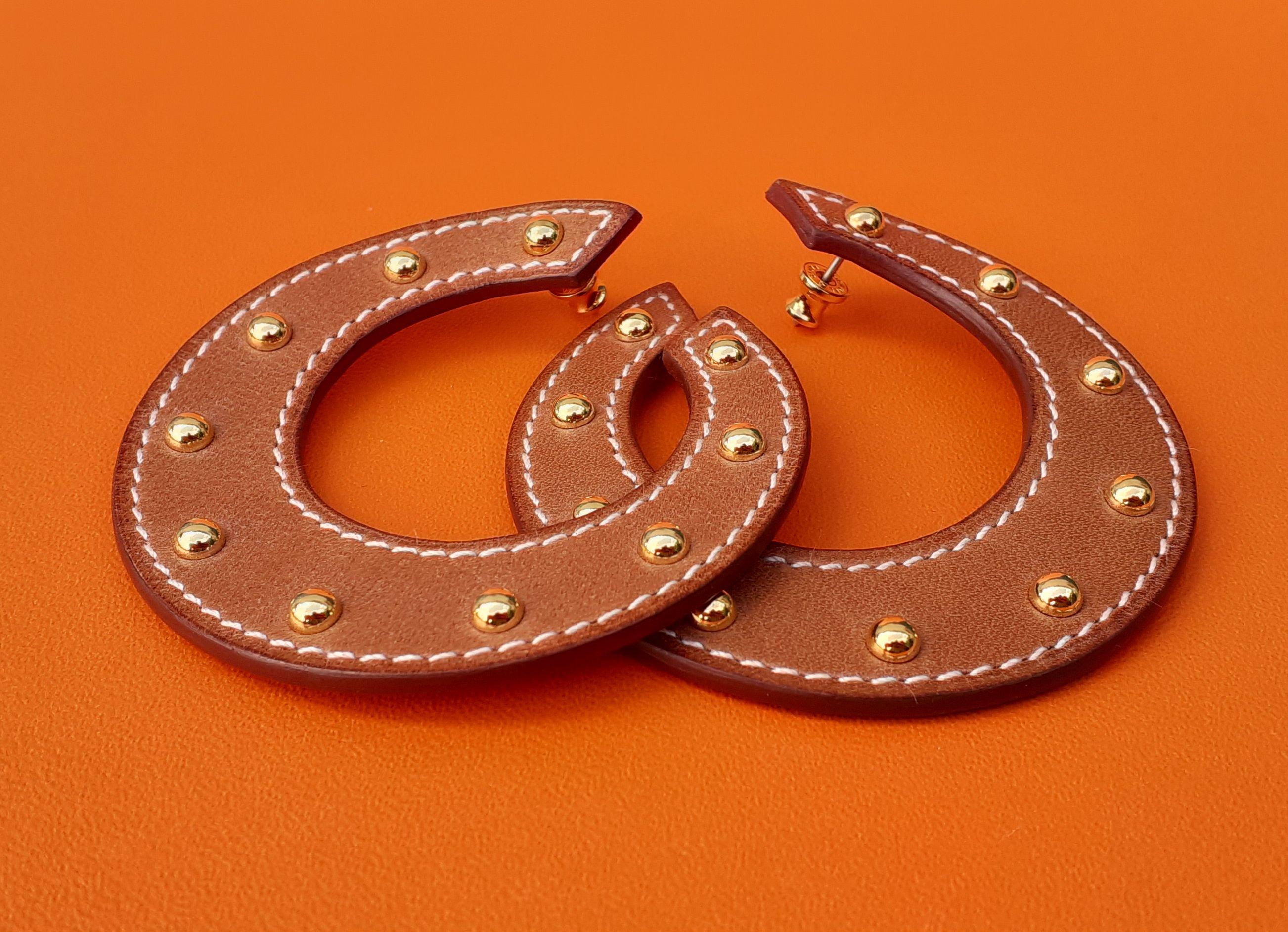 Hermès Barenia Leather and Gold Hdw Earrings For Sale 4