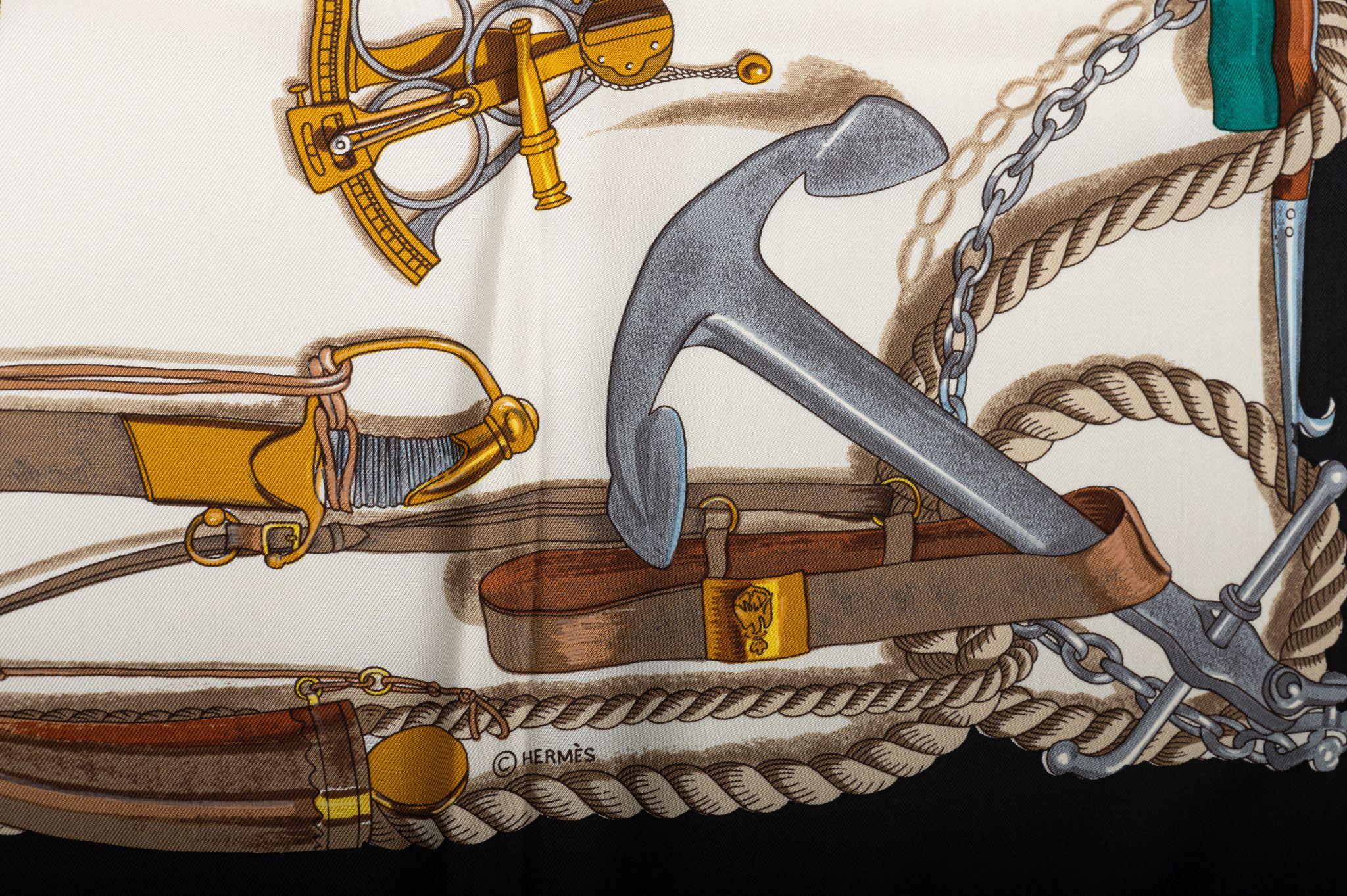 Beige Écharpe en soie Bateau A Vapeur d'Hermès en vente