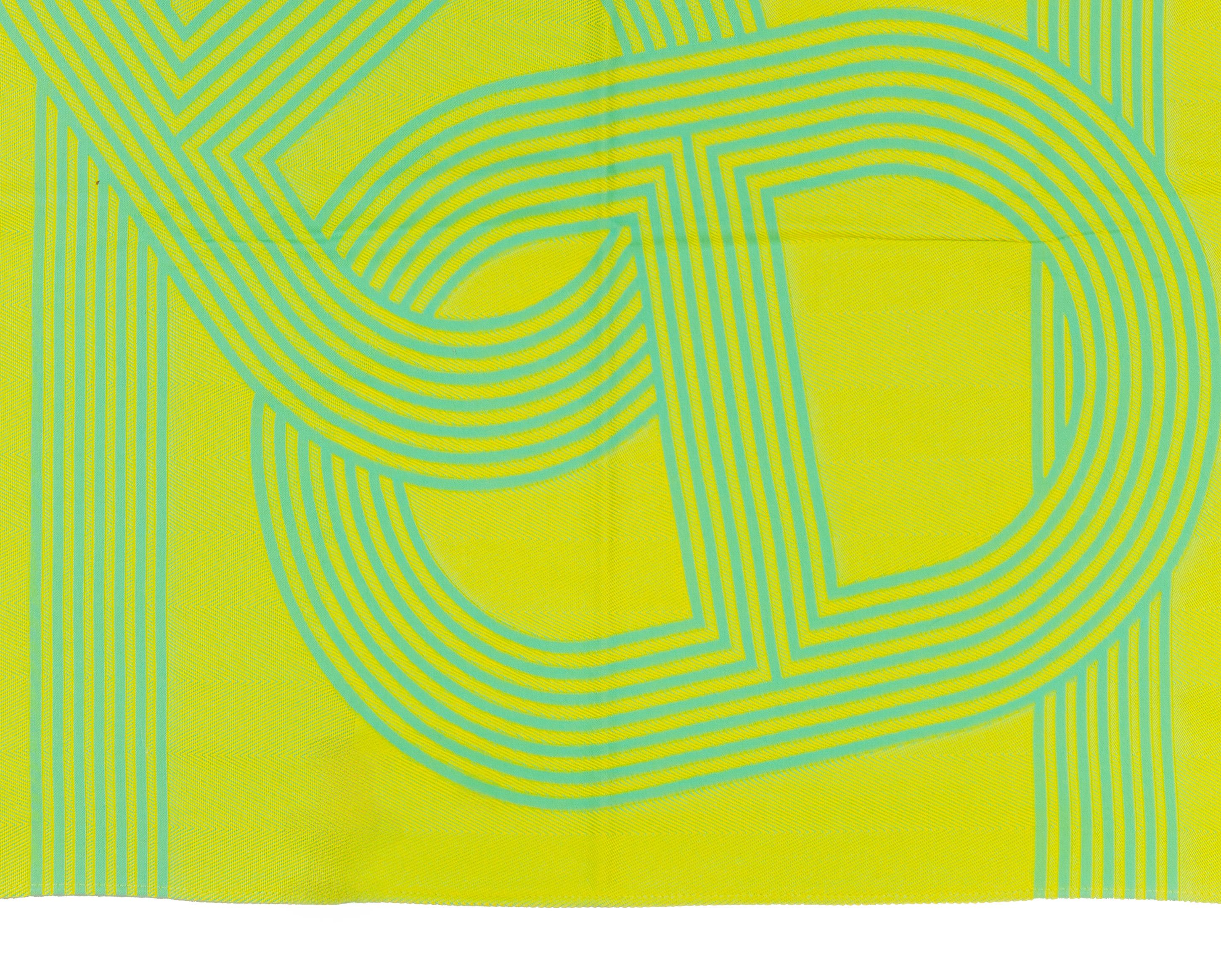 Asciugamano da spiaggia Pareo di Hermes - Circuito 24 Chaine D Ancres - Giallo Lime - 132x167cm in vendita 8