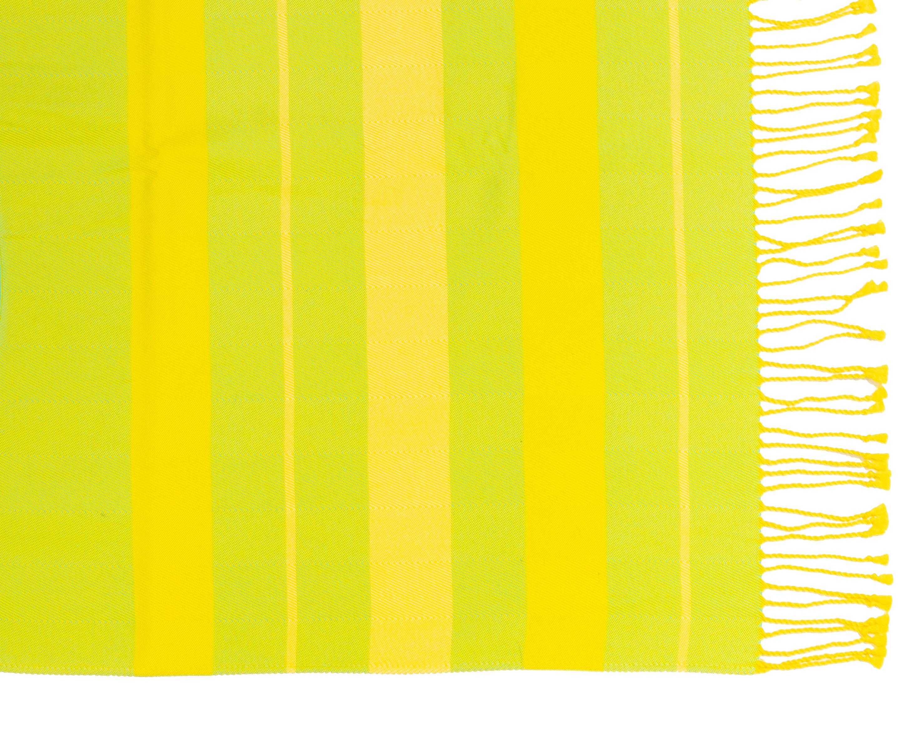 Asciugamano da spiaggia Pareo di Hermes - Circuito 24 Chaine D Ancres - Giallo Lime - 132x167cm in vendita 9