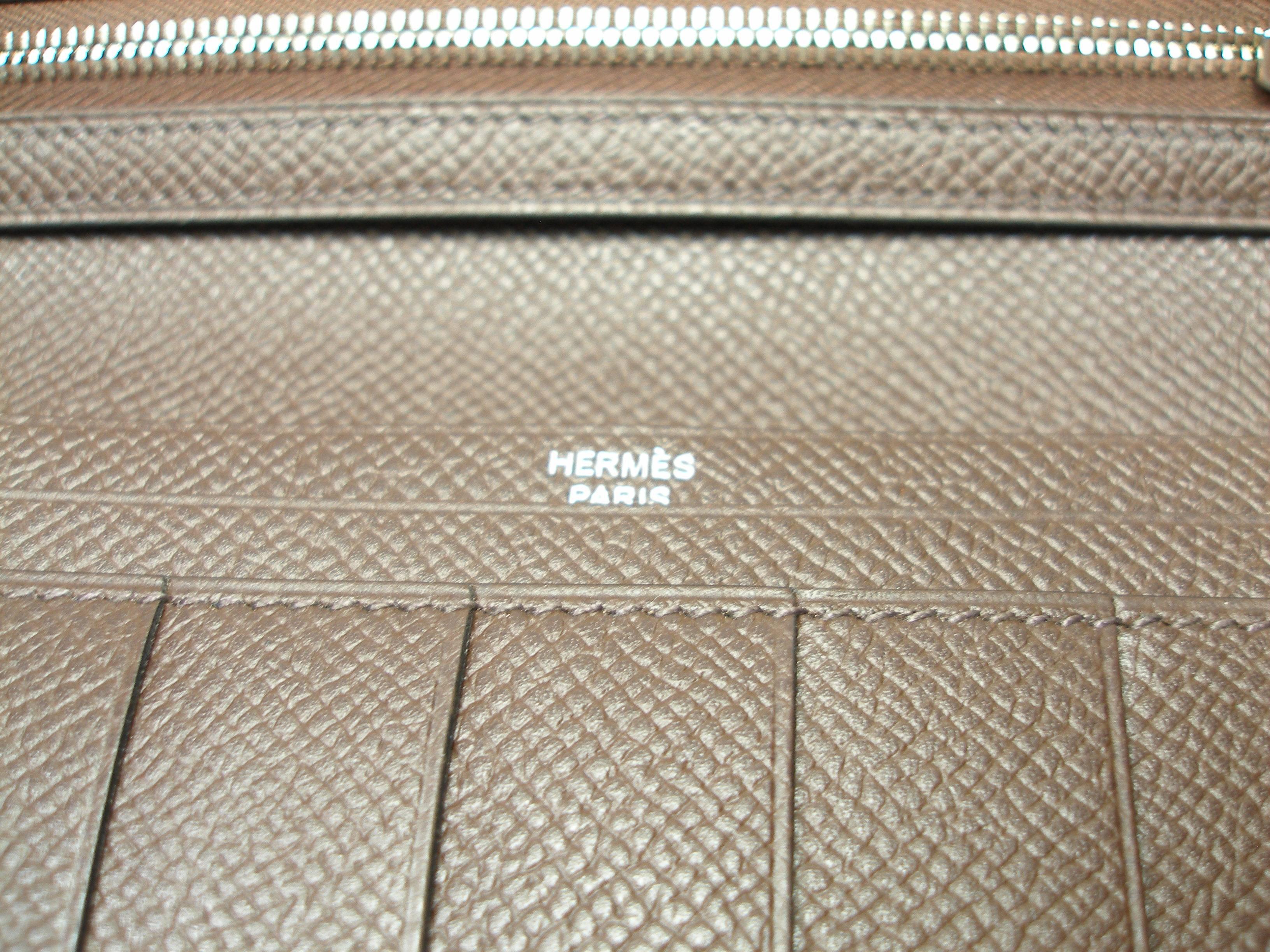 Hermès Béarn Soufflet Wallet Brown Chocolat Epsom Leather H claps / Brand New  For Sale 9