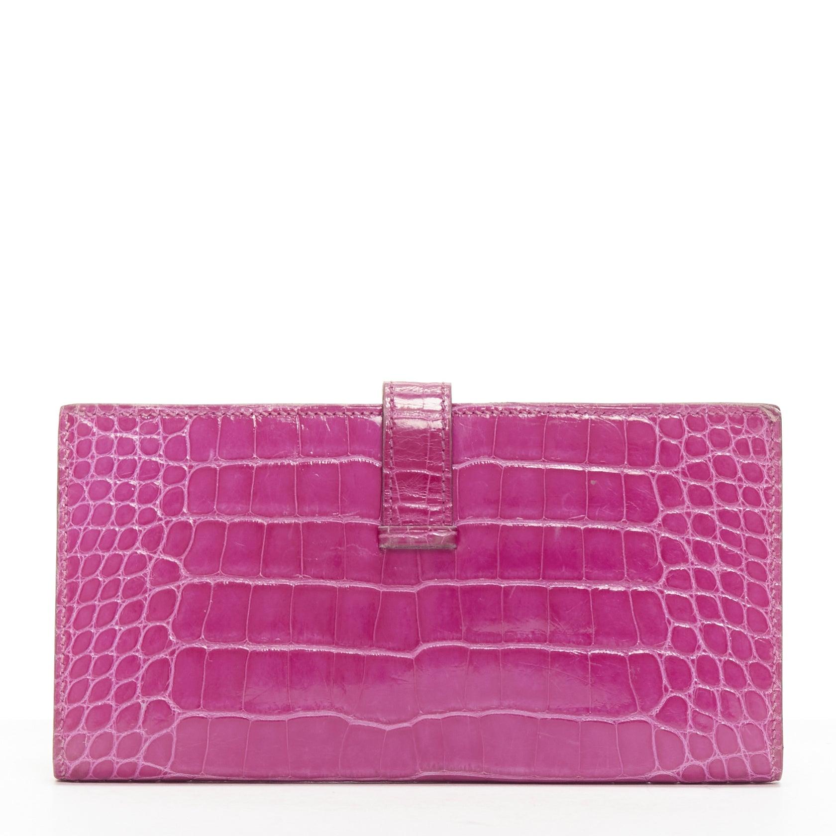 Women's HERMES Bearne Soufflet Rose purple shiny scaled leather long wallet For Sale