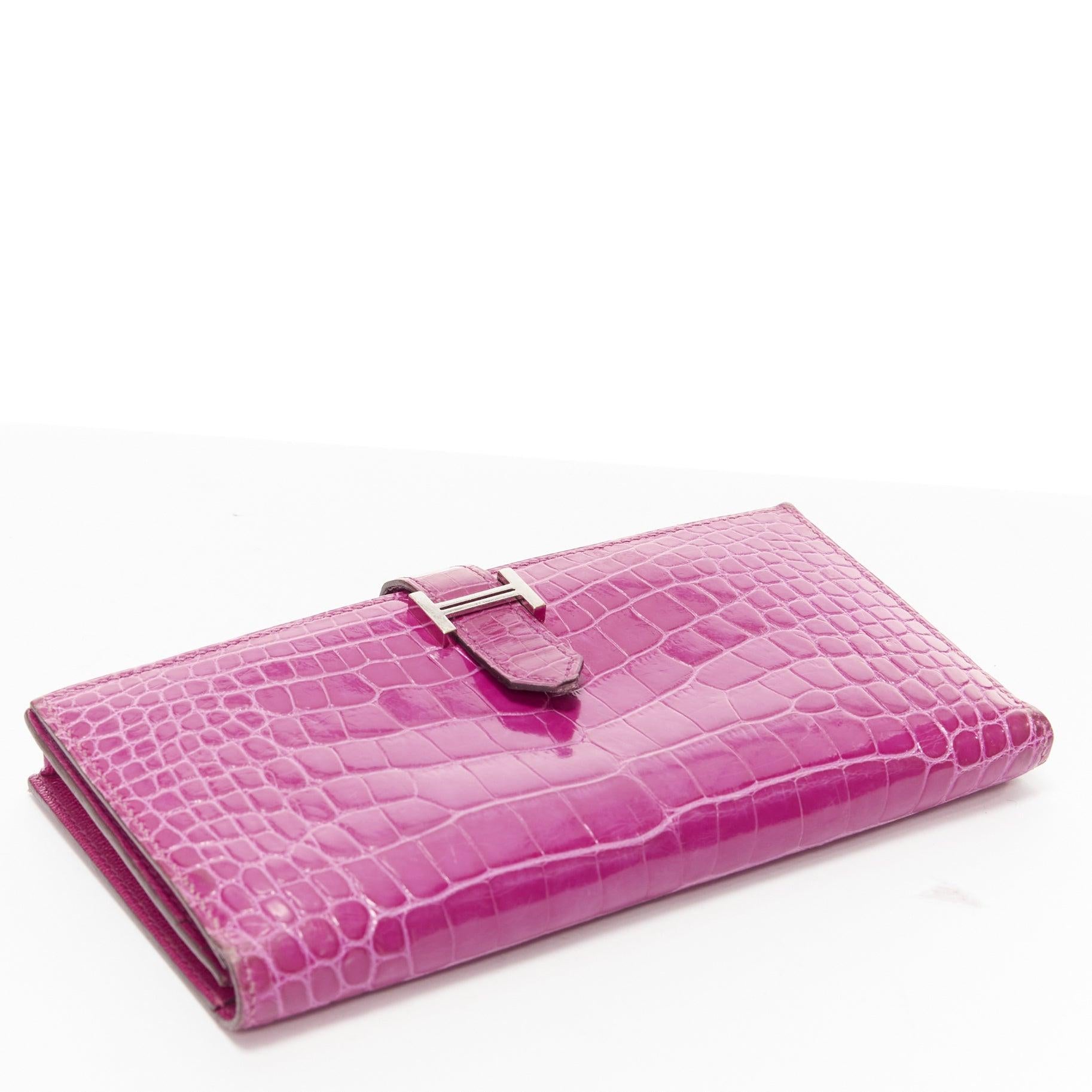 HERMES Bearne Soufflet Rose purple shiny scaled leather long wallet For Sale 1