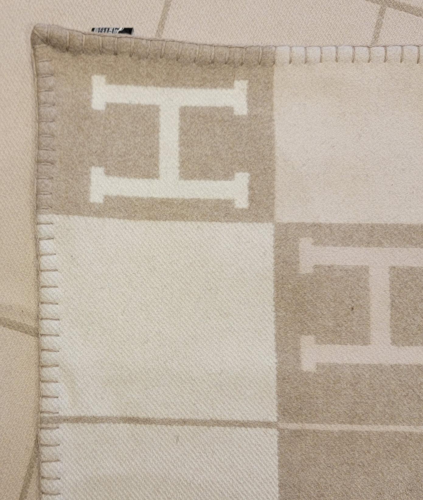 Hermes Beige Avalon Sgnature H Wool Blanket For Sale 2