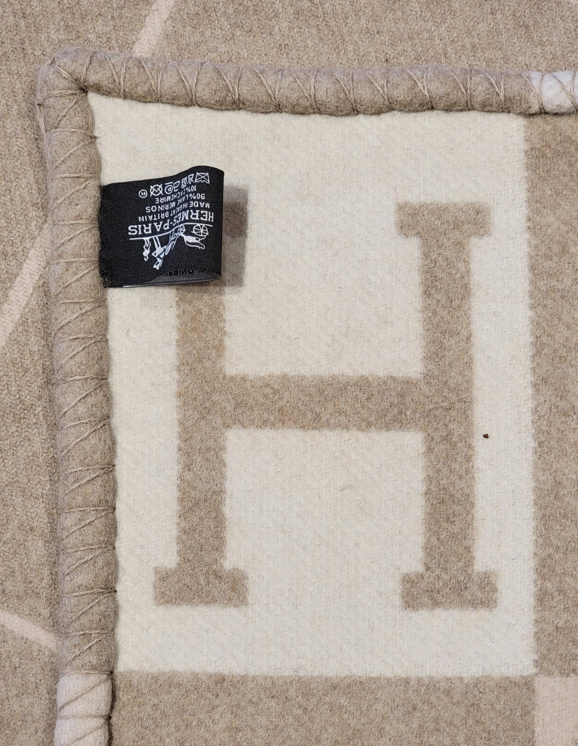 French Hermes Beige Avalon Sgnature H Wool Blanket For Sale