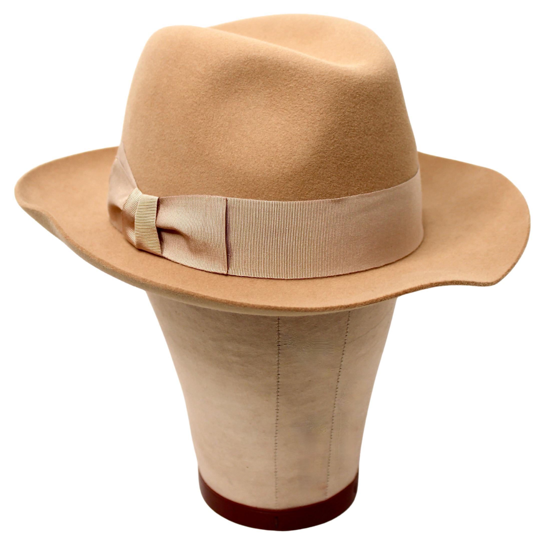 Sombrero con Lazo de Fieltro de Lana Hermès Beige Camel en venta
