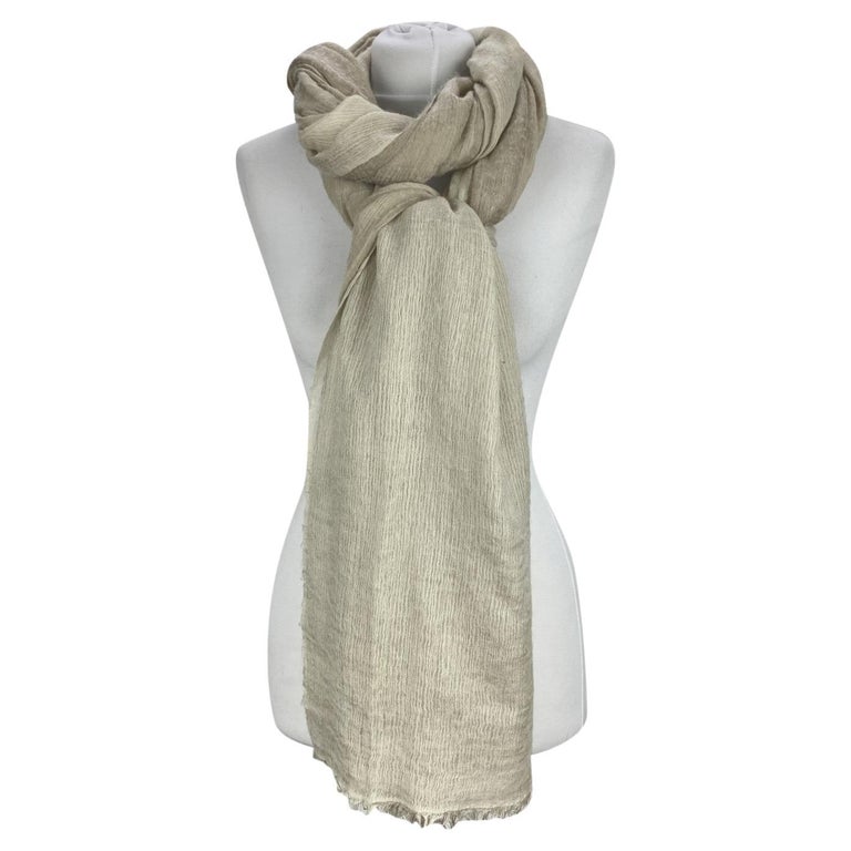 Beigefarbener großer Schal aus Kaschmir und Seide von Hermès Stole im  Angebot bei 1stDibs